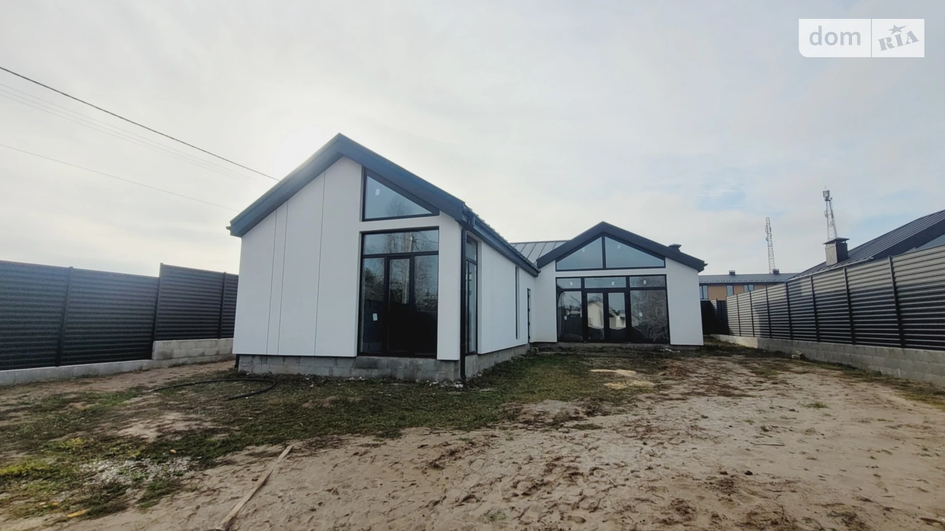 Продается одноэтажный дом 120 кв. м с подвалом, цена: 125000 $ - фото 2