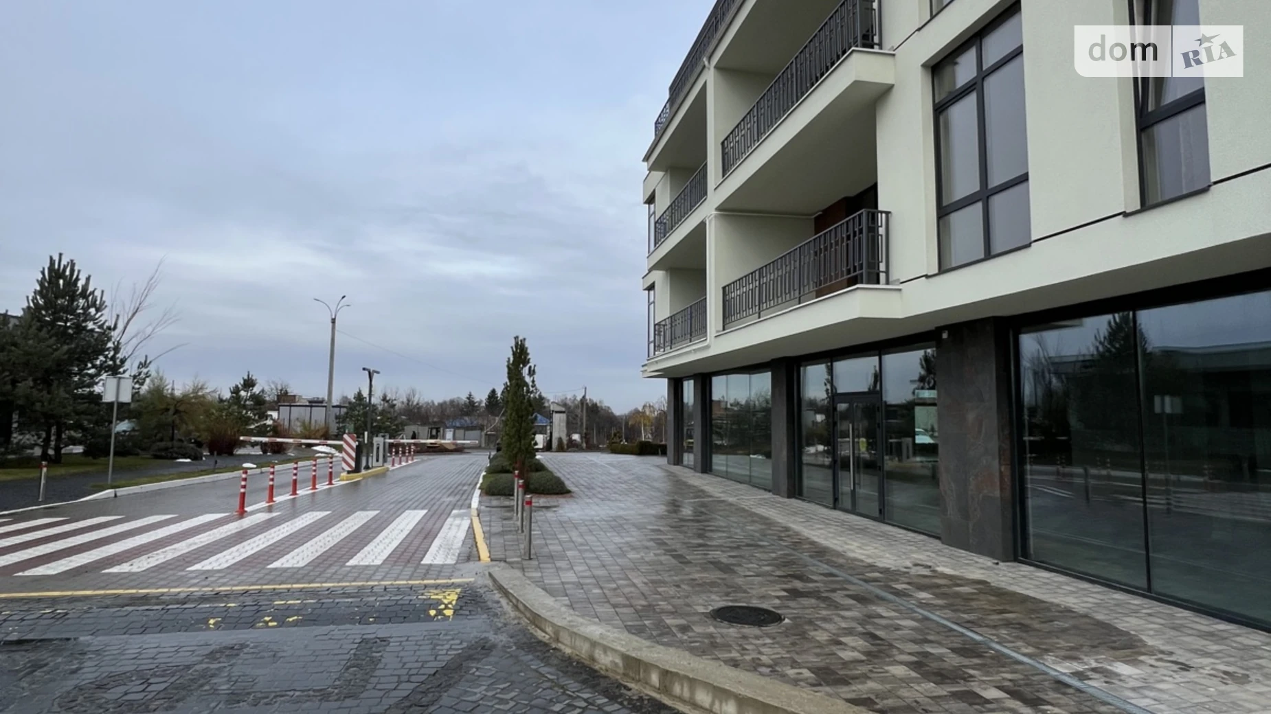 Продается 2-комнатная квартира 75.5 кв. м в Ровно, ул. Киевская, 111 - фото 4