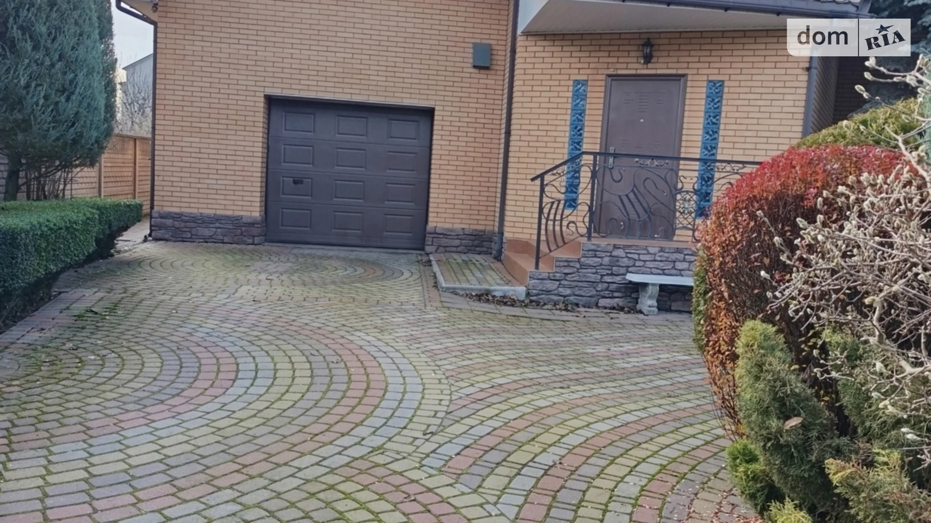 Продается дом на 2 этажа 244 кв. м с баней/сауной, цена: 420000 $ - фото 3