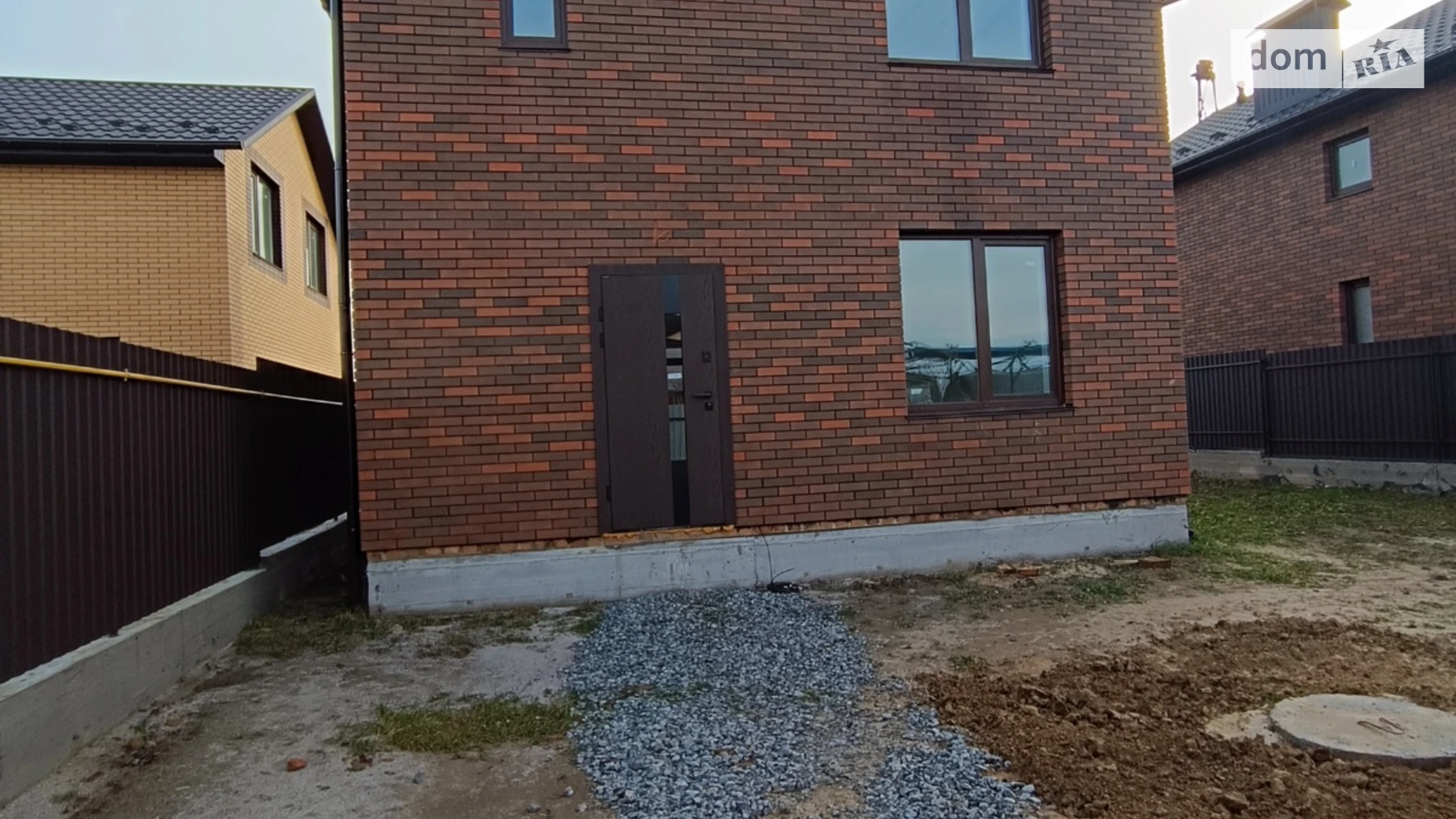 Продается дом на 2 этажа 120 кв. м с балконом, цена: 89000 $ - фото 2