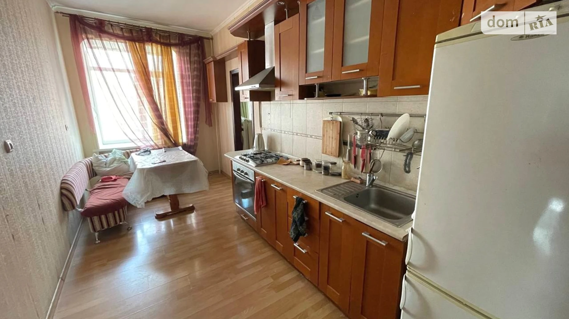 Продается 3-комнатная квартира 79.8 кв. м в Черноморске, ул. Парковая, 44 - фото 2