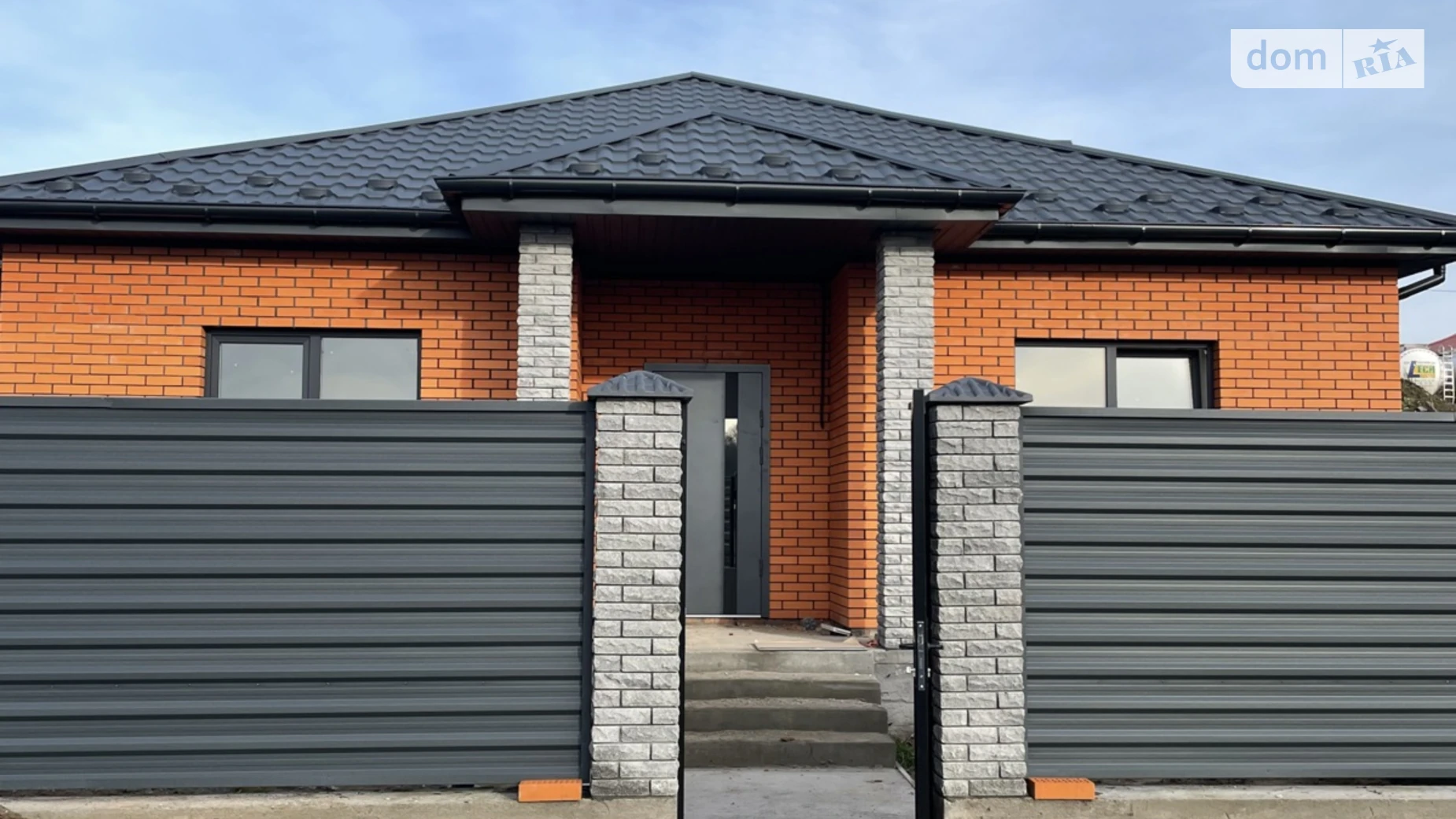 Продается одноэтажный дом 90 кв. м с баней/сауной, цена: 85000 $ - фото 2