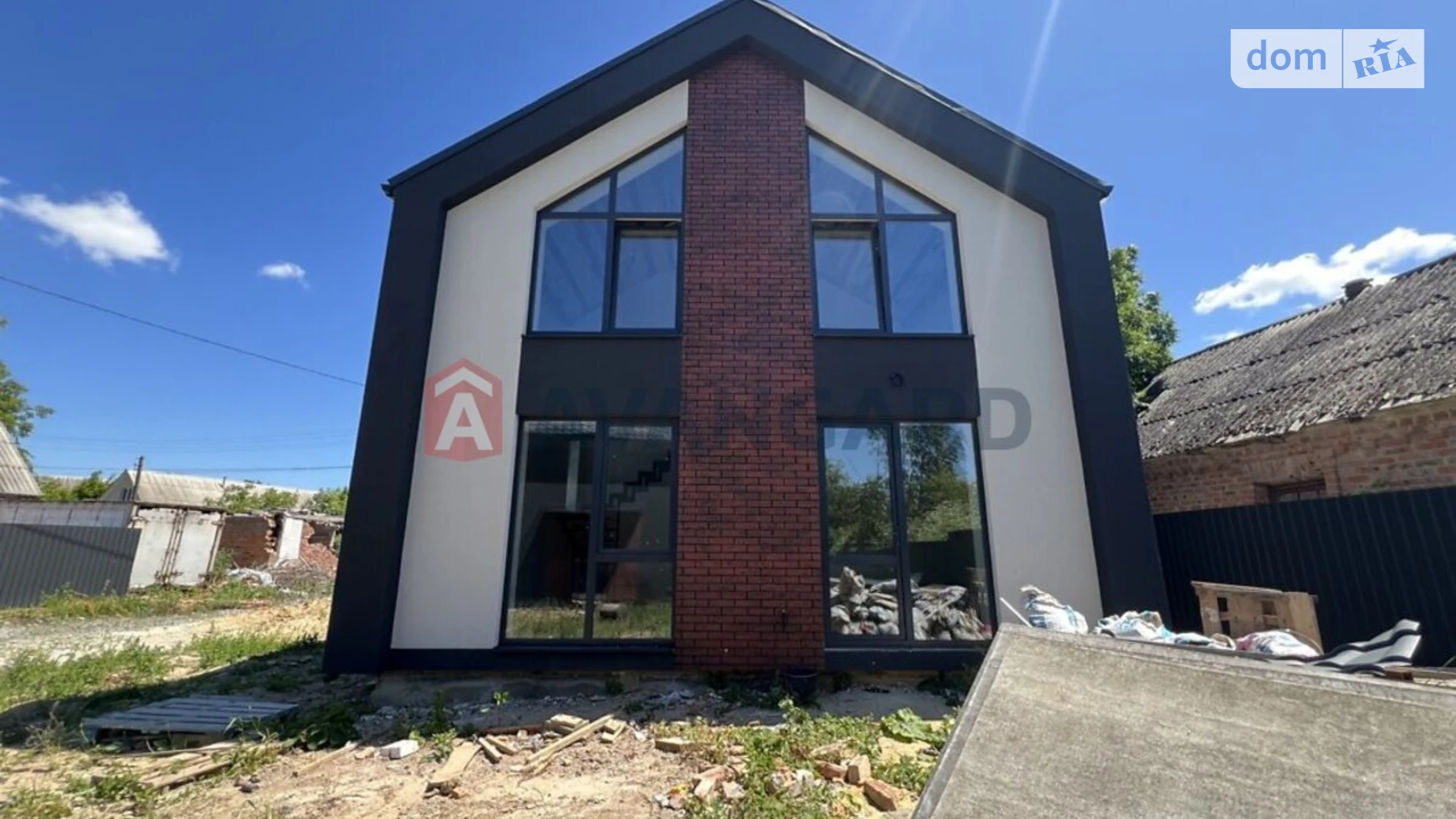 Продается дом на 2 этажа 120 кв. м с камином, цена: 85000 $ - фото 4