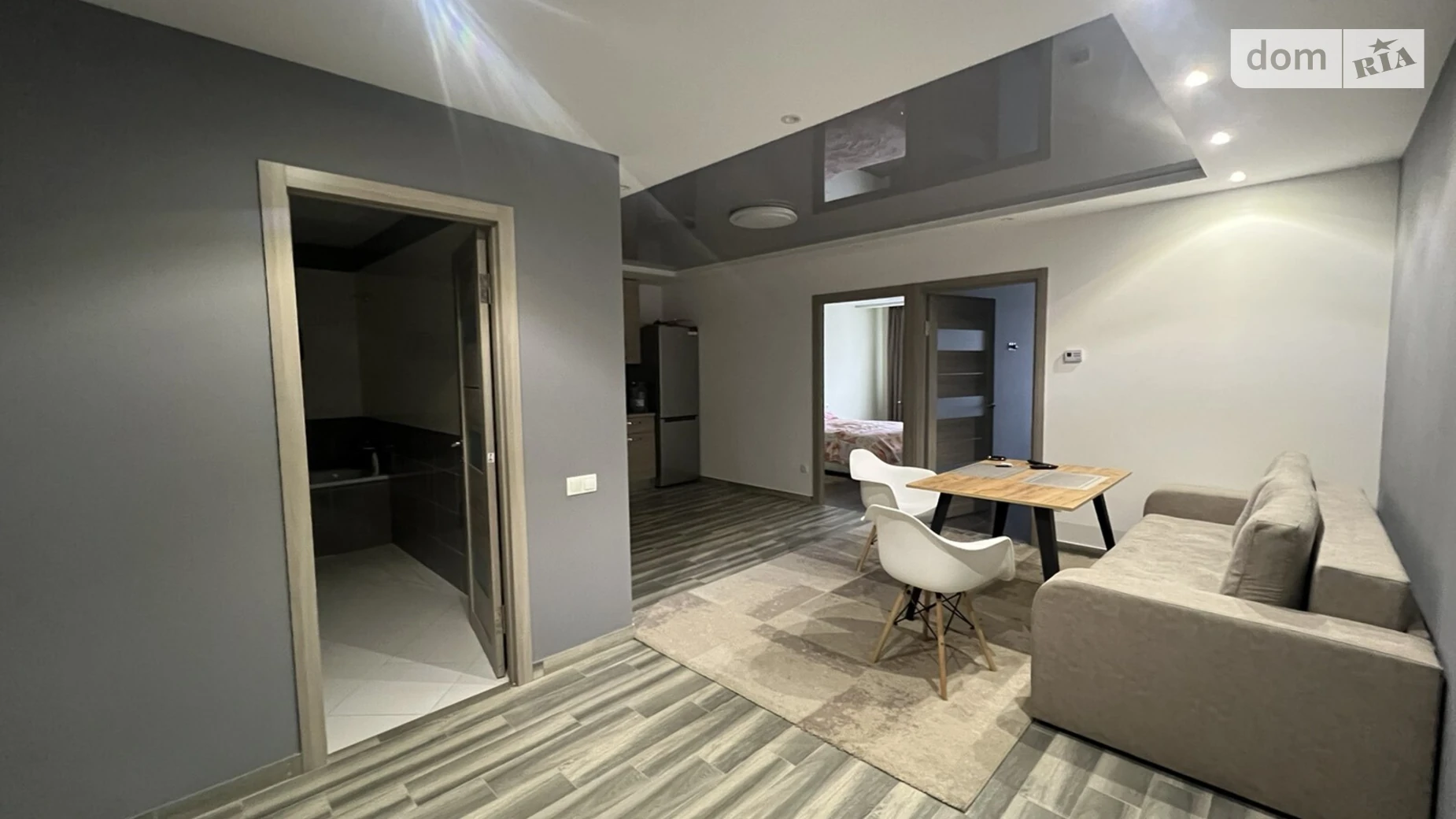 2-комнатная квартира 67 кв. м в Тернополе, ул. Сахарова Андрея Академика, 8 - фото 2