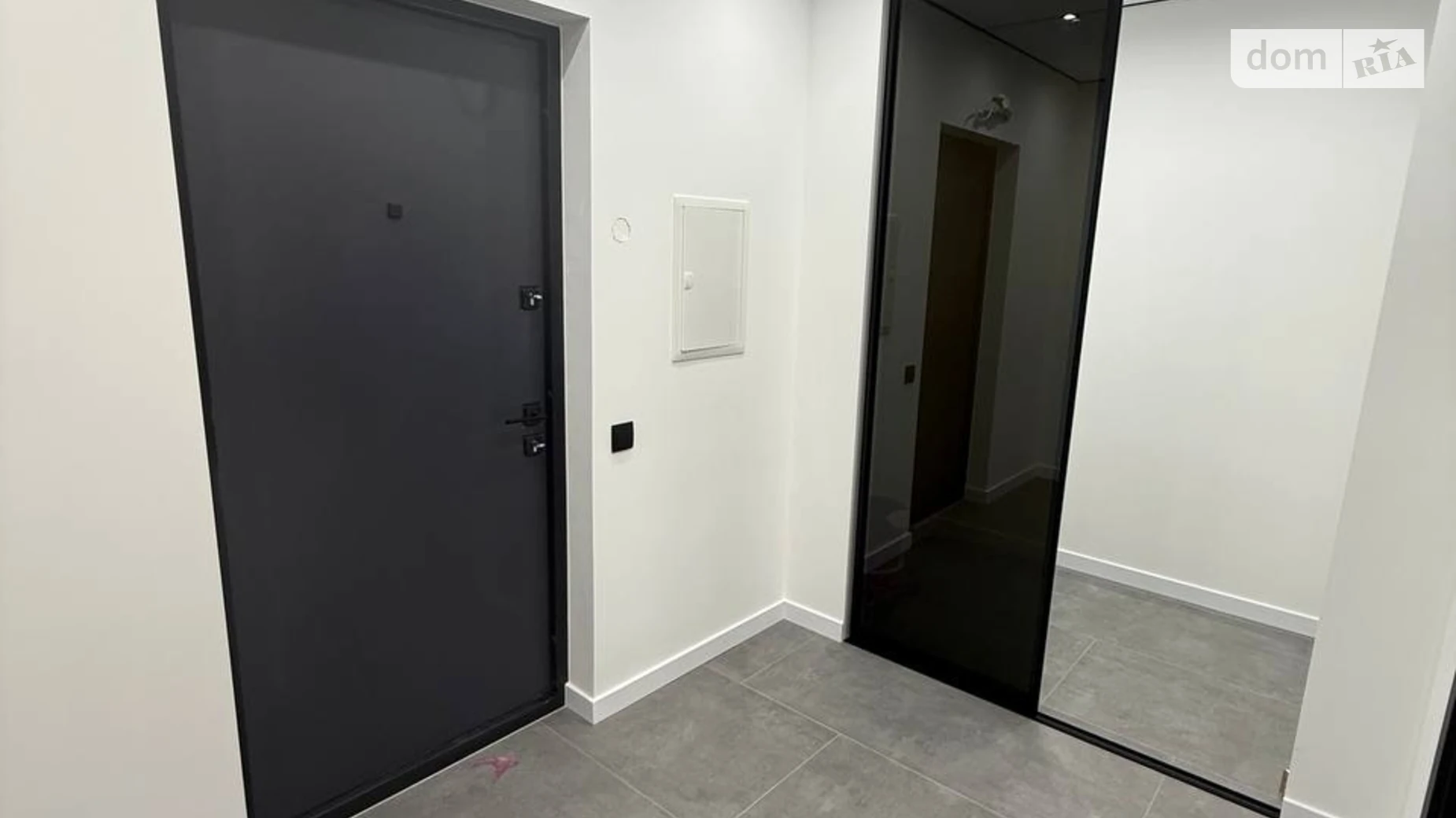 Продается 1-комнатная квартира 42 кв. м в Угорниках, ул. Героев Николаева(Сеченова), 129А корпус 8 - фото 5