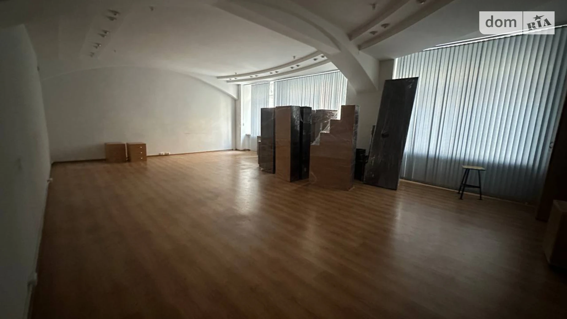 Продается офис 3816 кв. м в бизнес-центре, цена: 2289600 $ - фото 4