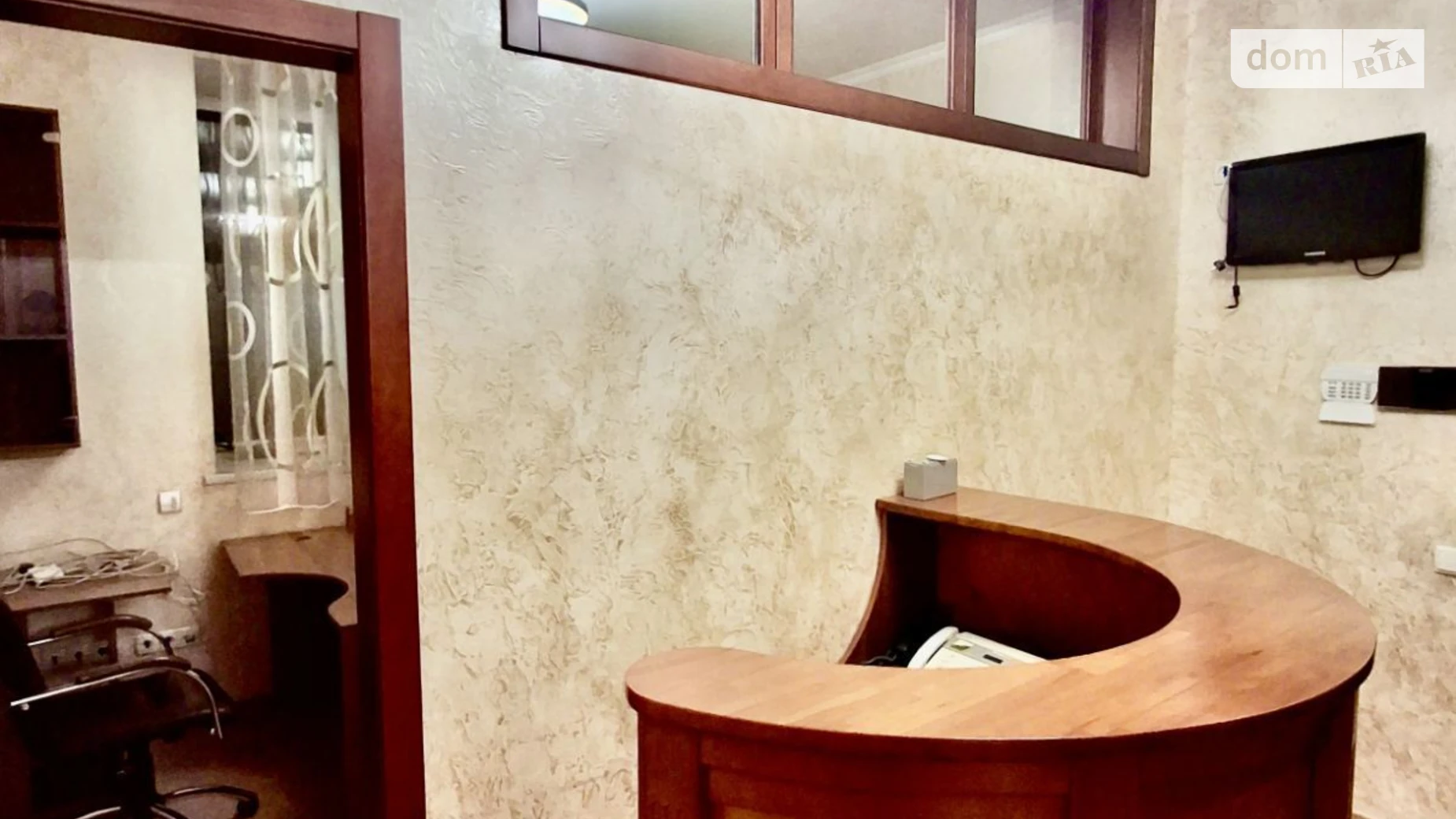 Сдается в аренду офис 75 кв. м в бизнес-центре, цена: 30000 грн - фото 4