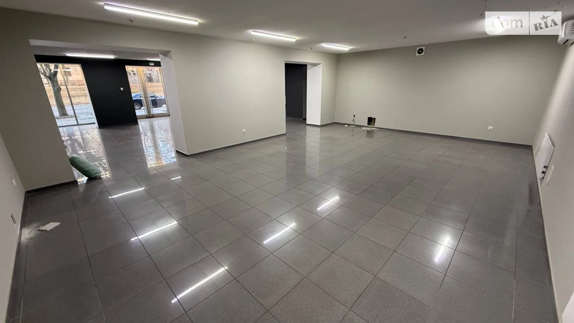 Сдается в аренду помещения свободного назначения 100 кв. м в 5-этажном здании, цена: 28000 грн - фото 4