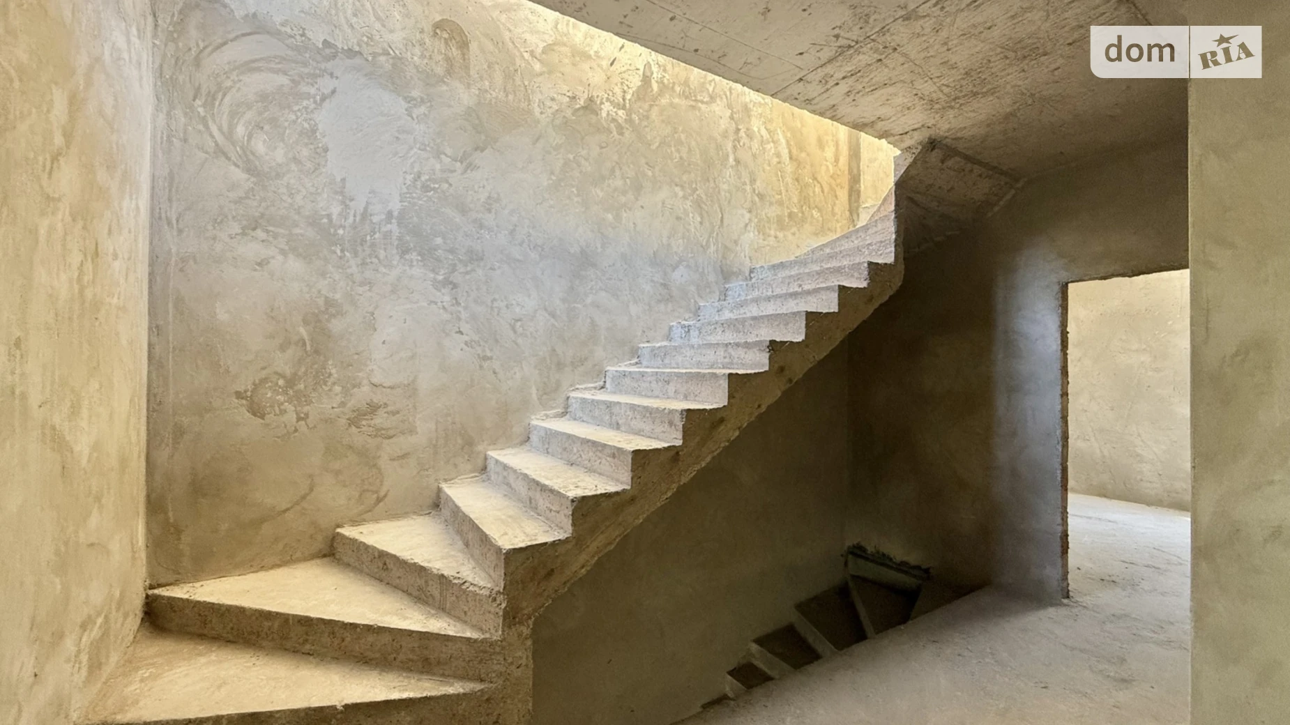 ул. Кременецкая, 1 Черновцы, цена: 98000 $ - фото 4