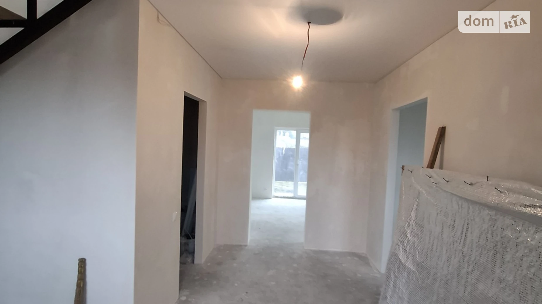 Продается дом на 2 этажа 126 кв. м с гаражом, цена: 86000 $ - фото 3