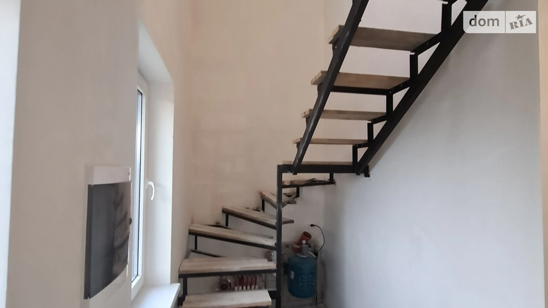 Продается дом на 2 этажа 126 кв. м с гаражом, цена: 86000 $ - фото 4