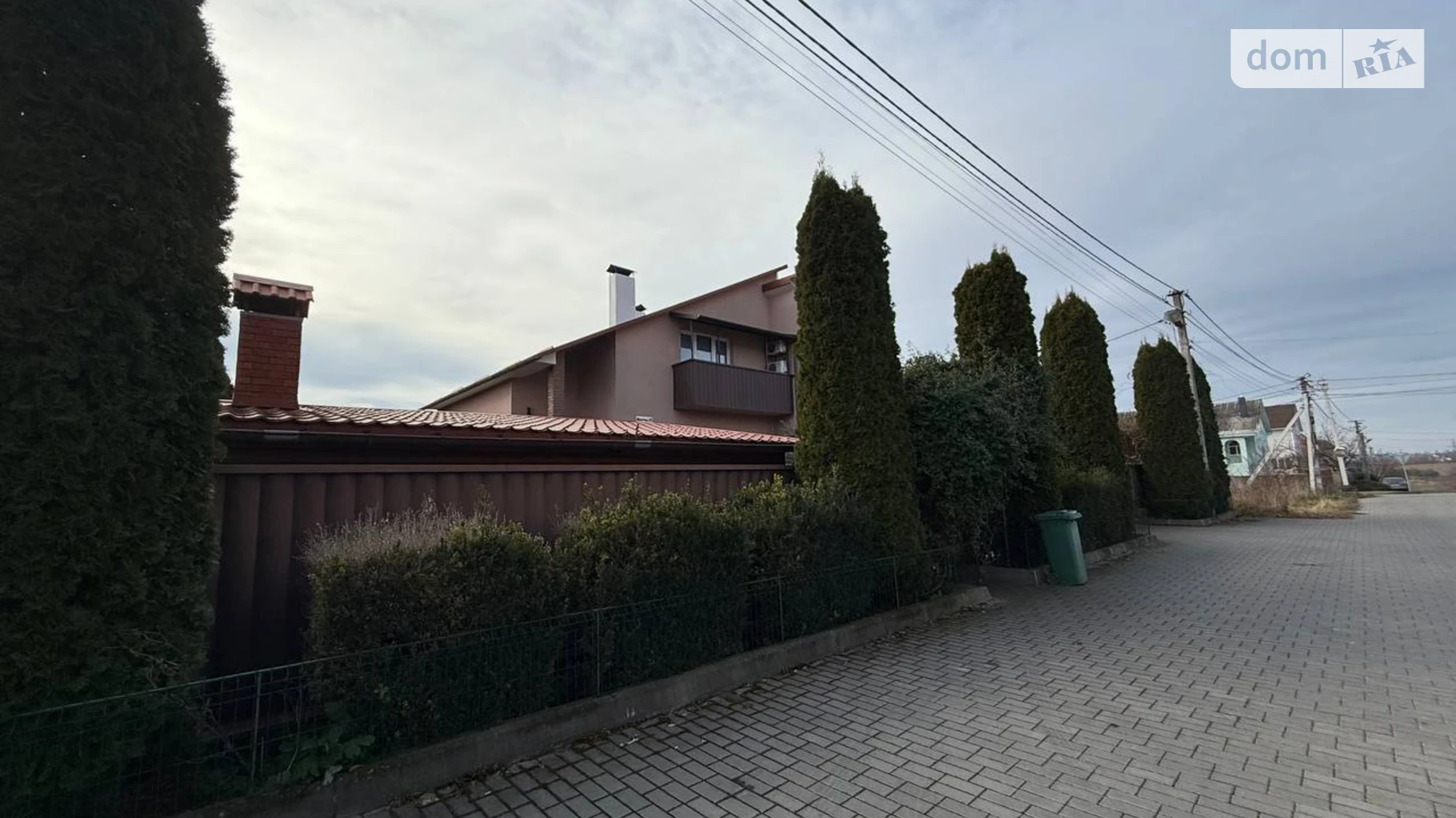 Продается дом на 2 этажа 219.4 кв. м с бассейном, цена: 219000 $ - фото 2