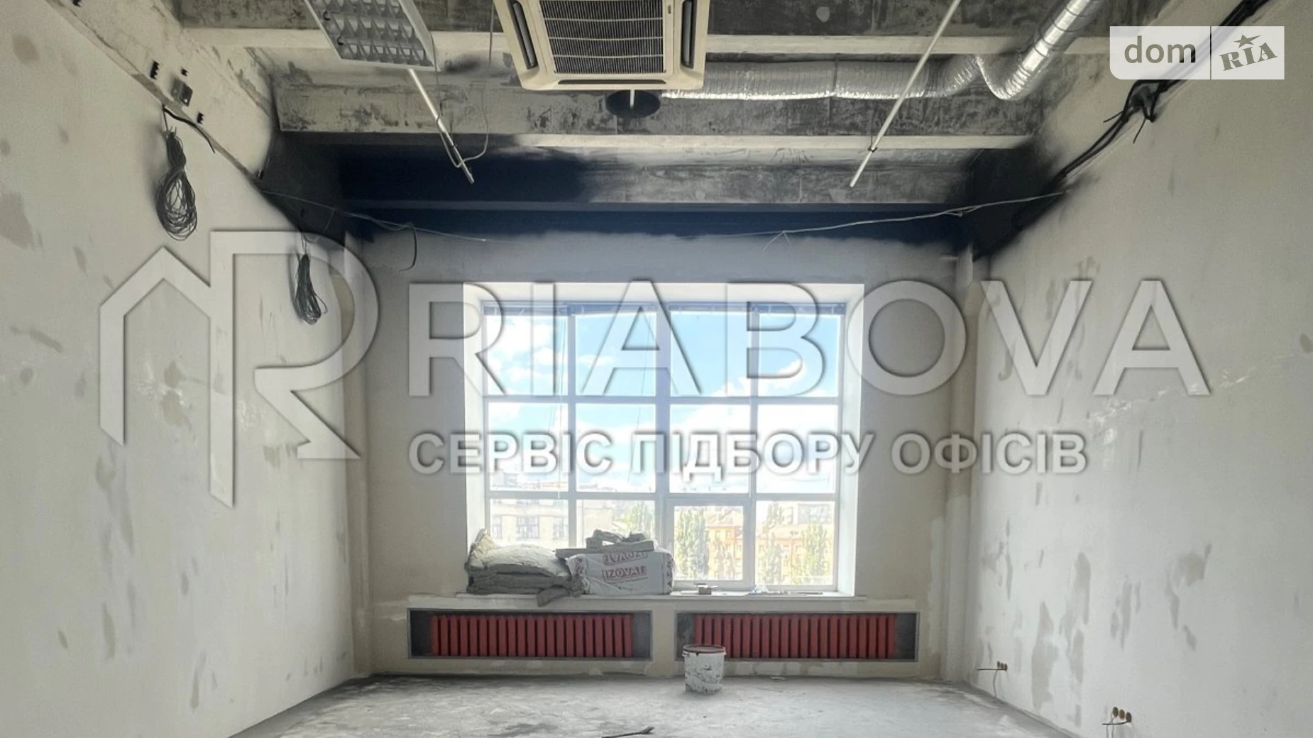 Сдается в аренду офис 376.8 кв. м в бизнес-центре, цена: 108518 грн - фото 2