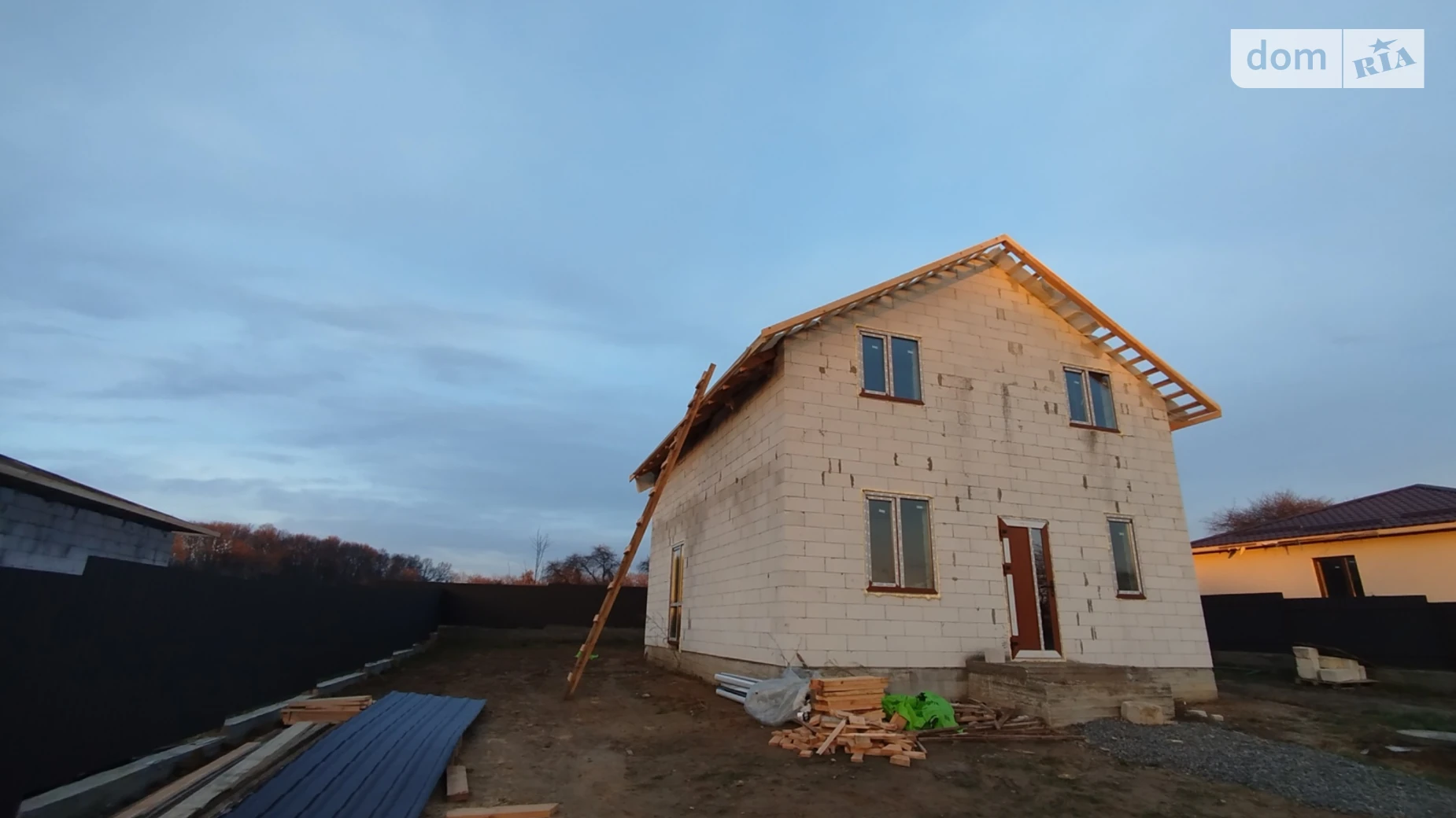 Продается дом на 2 этажа 115 кв. м с подвалом, цена: 80000 $ - фото 5