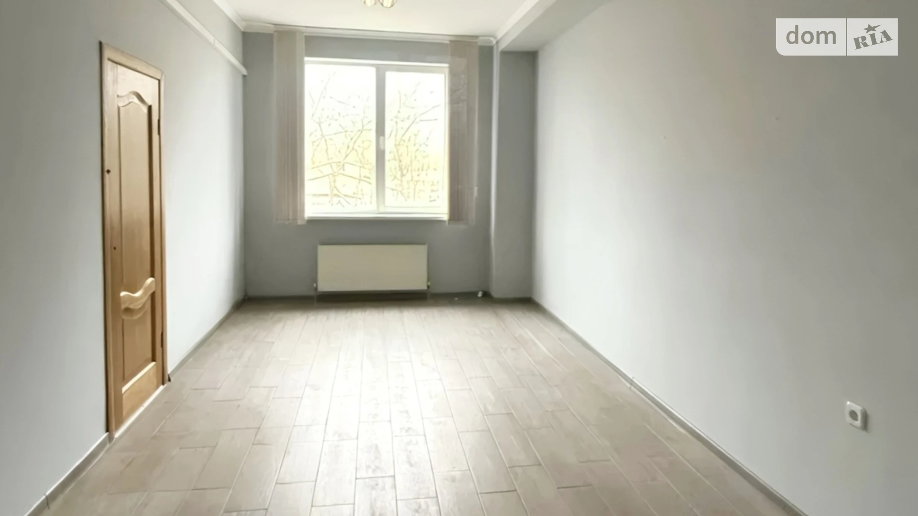 Сдается в аренду офис 305 кв. м в бизнес-центре, цена: 1400 € - фото 4