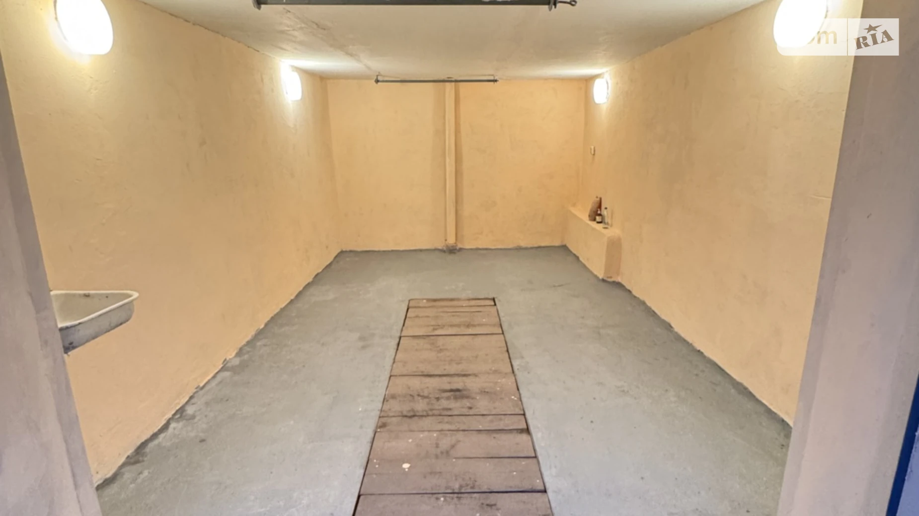 Продается место в гаражном кооперативе под легковое авто на 41 кв. м, цена: 10500 $ - фото 2