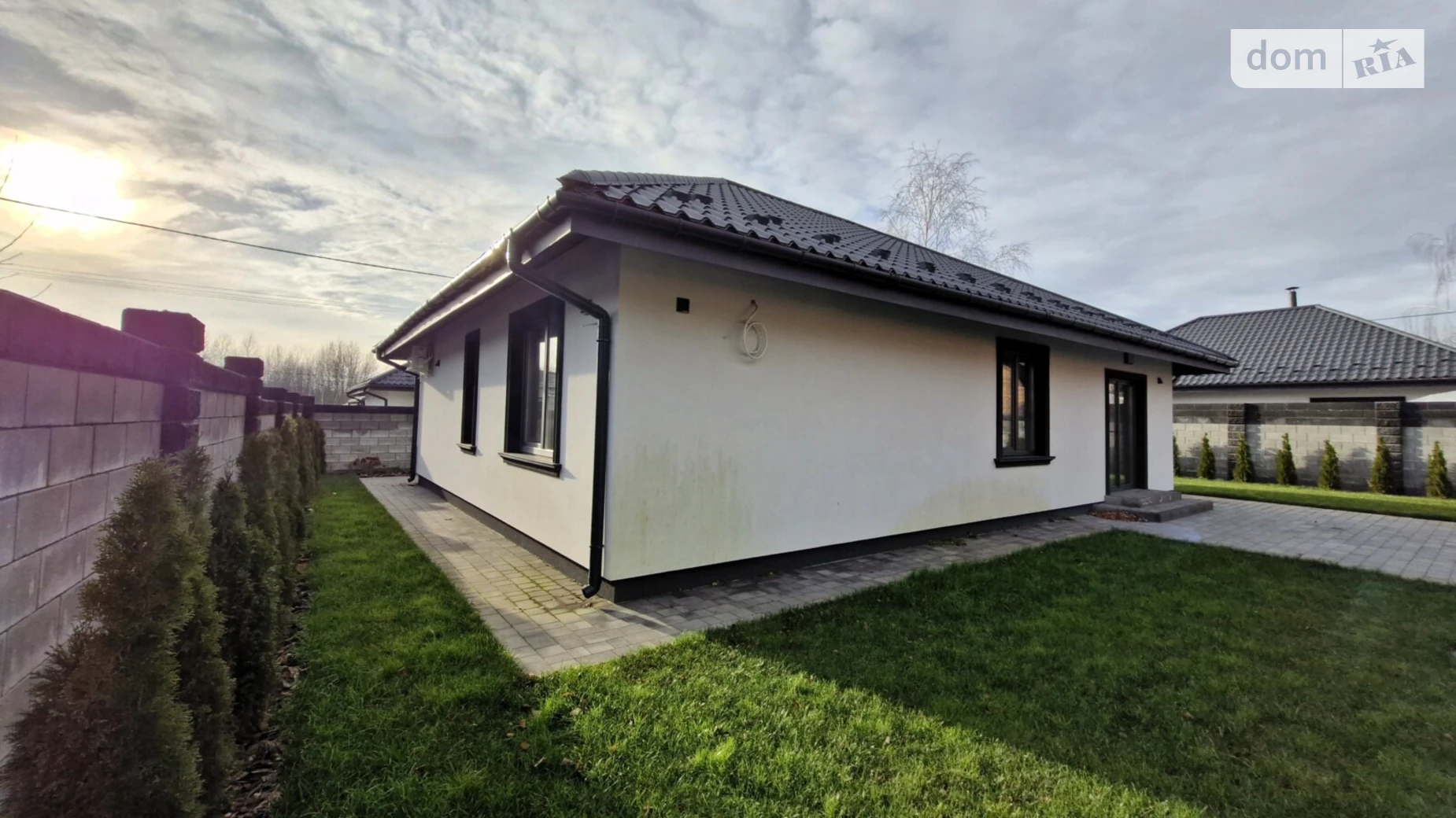 Продается одноэтажный дом 100 кв. м с балконом, цена: 171000 $ - фото 3