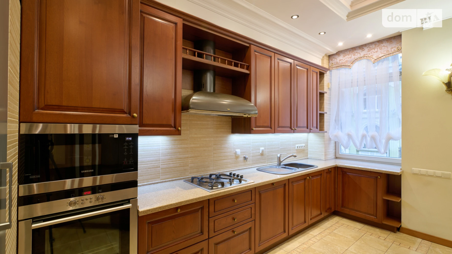 Сдается в аренду 3-комнатная квартира 143 кв. м в Киеве, спуск Андреевский, 1А - фото 3