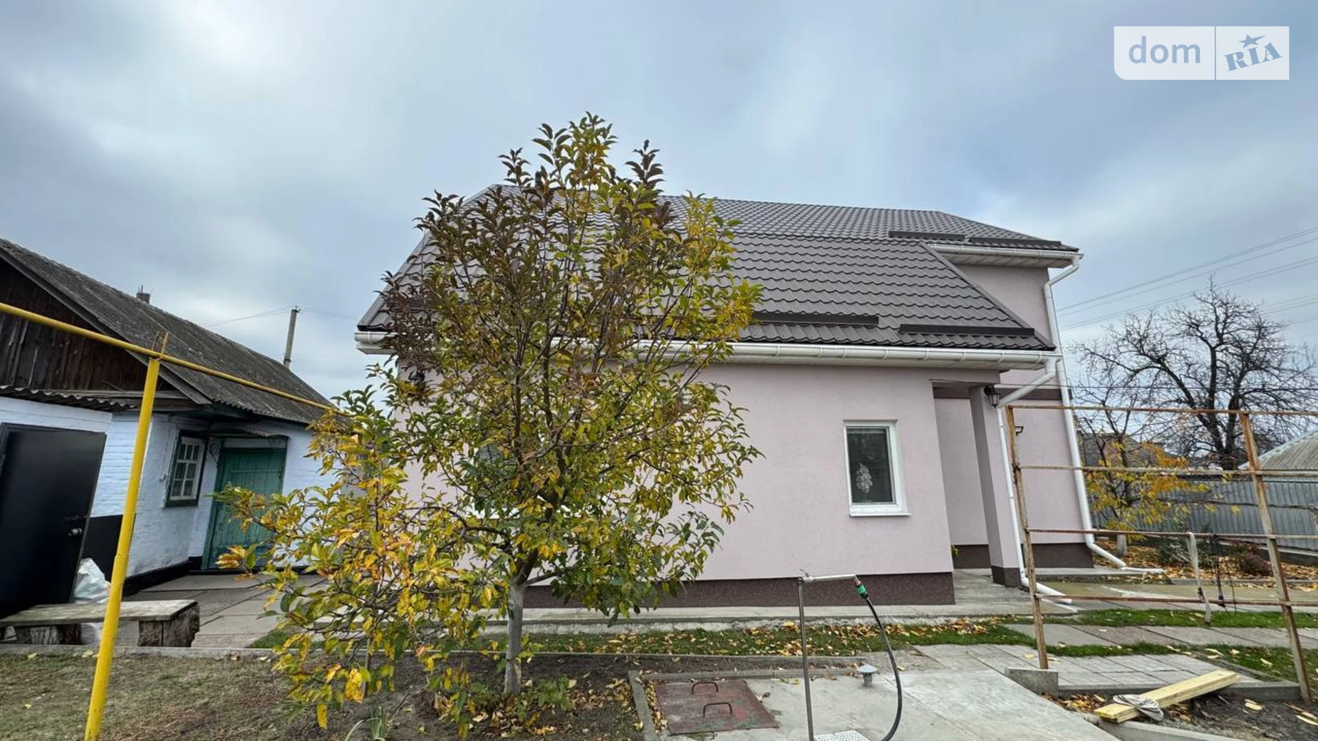 Продается дом на 2 этажа 132 кв. м с камином, цена: 90000 $ - фото 2