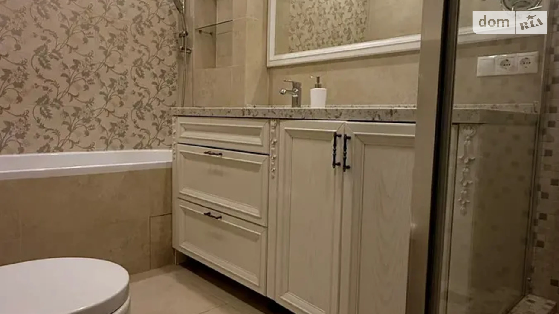 Продається 2-кімнатна квартира 80 кв. м у Києві, вул. Андрія Верхогляда(Драгомирова), 2А - фото 4