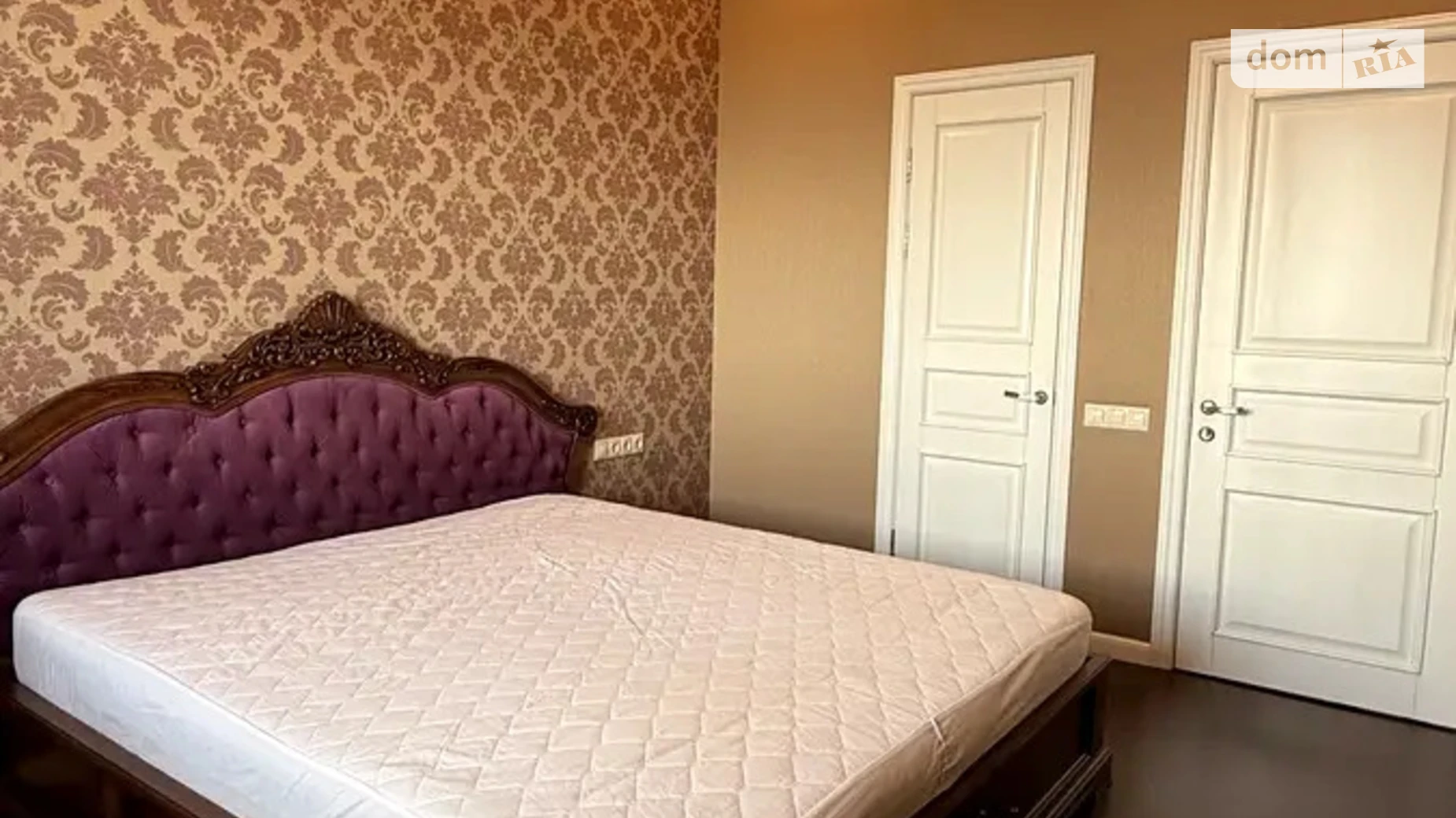 Продається 2-кімнатна квартира 80 кв. м у Києві, вул. Андрія Верхогляда(Драгомирова), 2А - фото 2