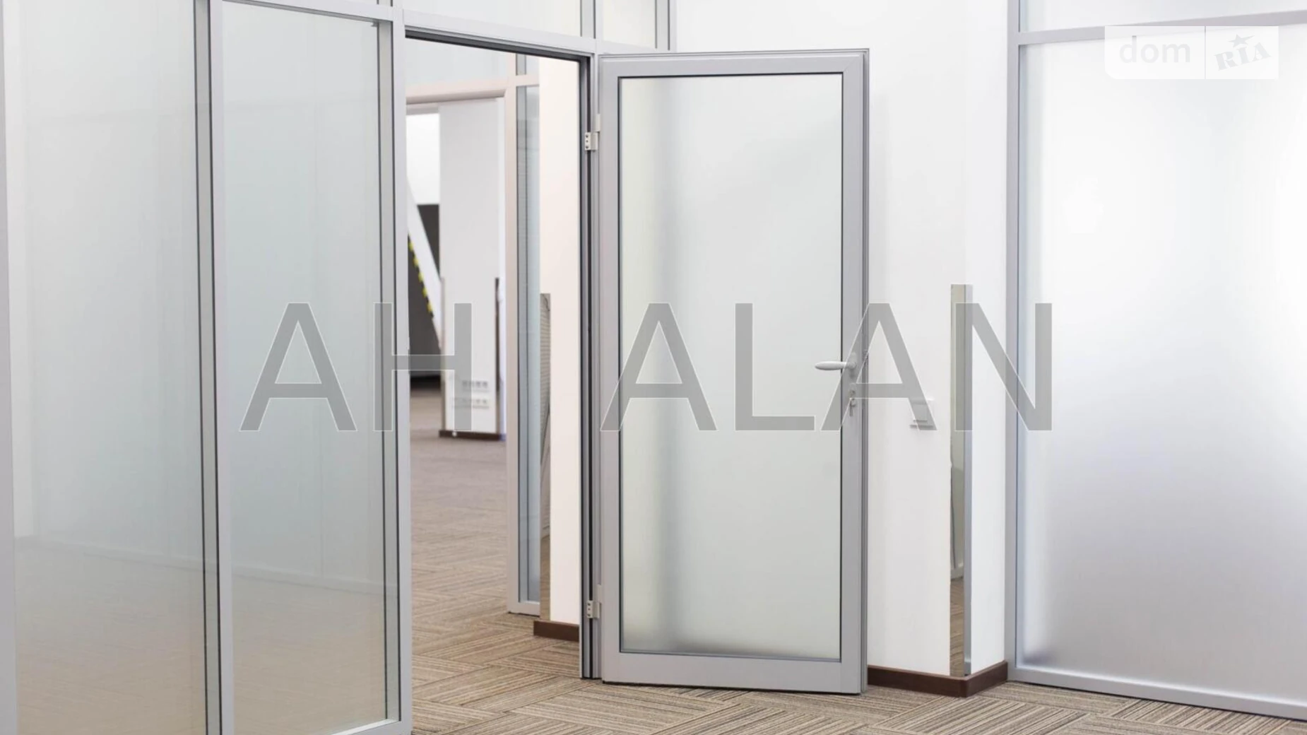 Сдается в аренду офис 385 кв. м в бизнес-центре, цена: 6853 $ - фото 2