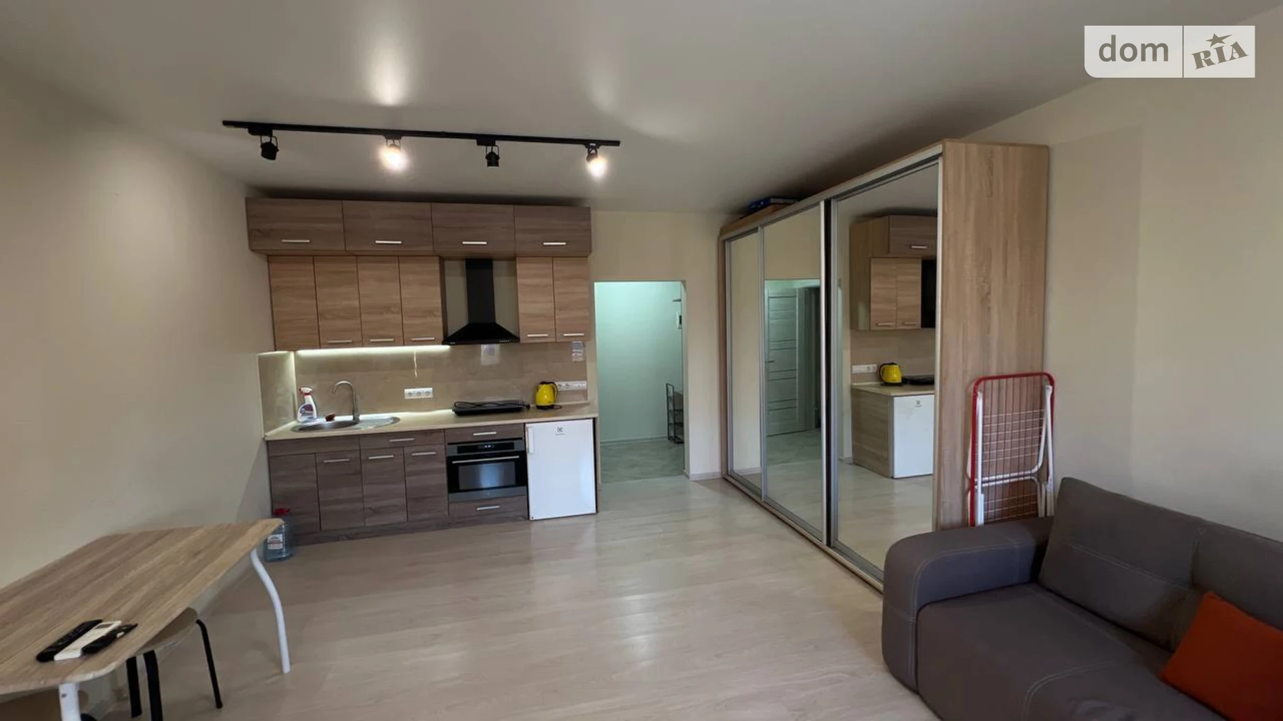 пер. Александра Духновича, 4 Центр Мукачево - фото 2