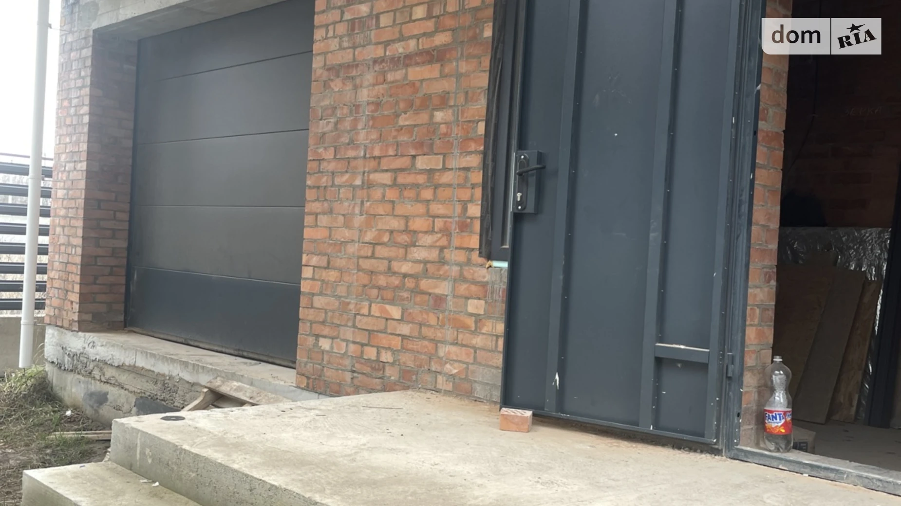 Продается дом на 2 этажа 213 кв. м с садом, цена: 160000 $ - фото 2