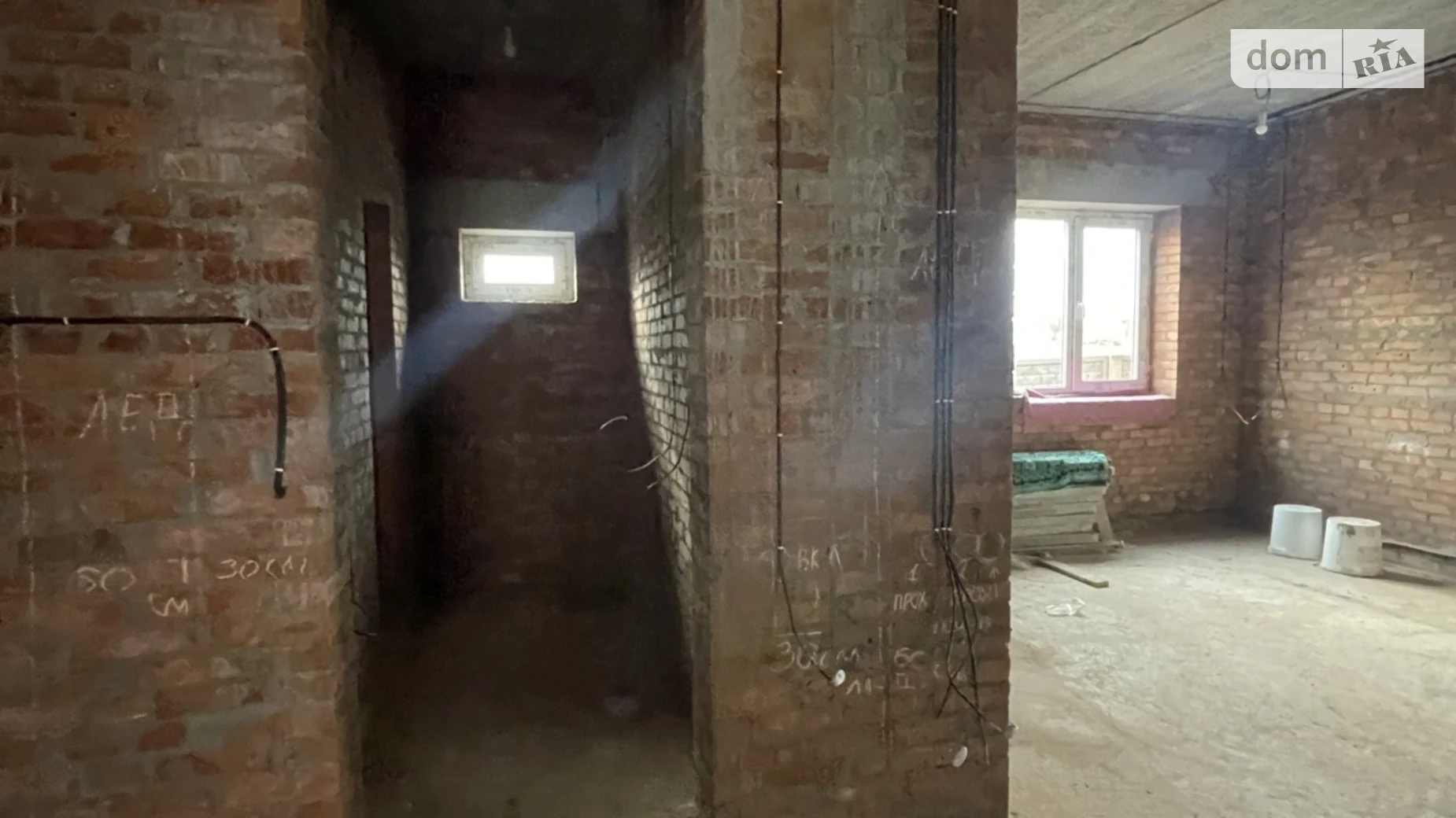 Продается дом на 2 этажа 213 кв. м с садом, цена: 160000 $ - фото 5