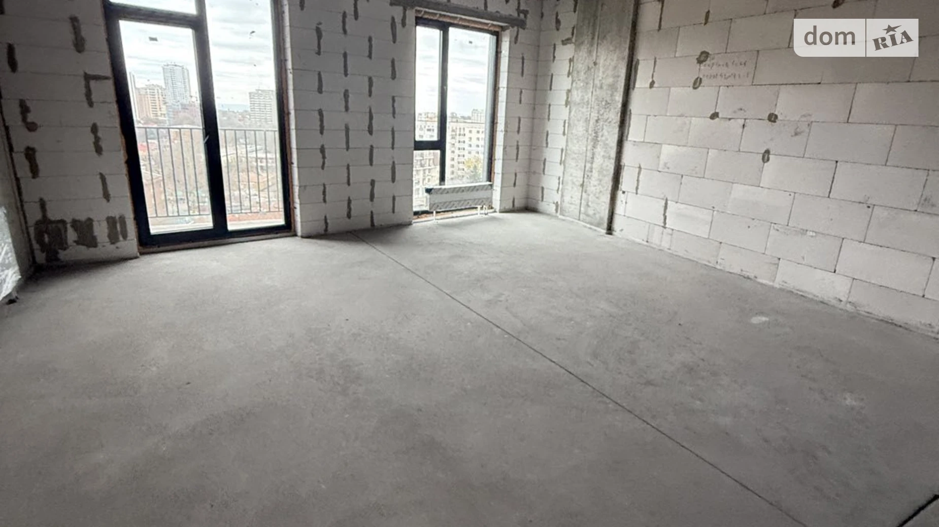 Продается 1-комнатная квартира 43.25 кв. м в Одессе, ул. Чубаевская, 1 - фото 2