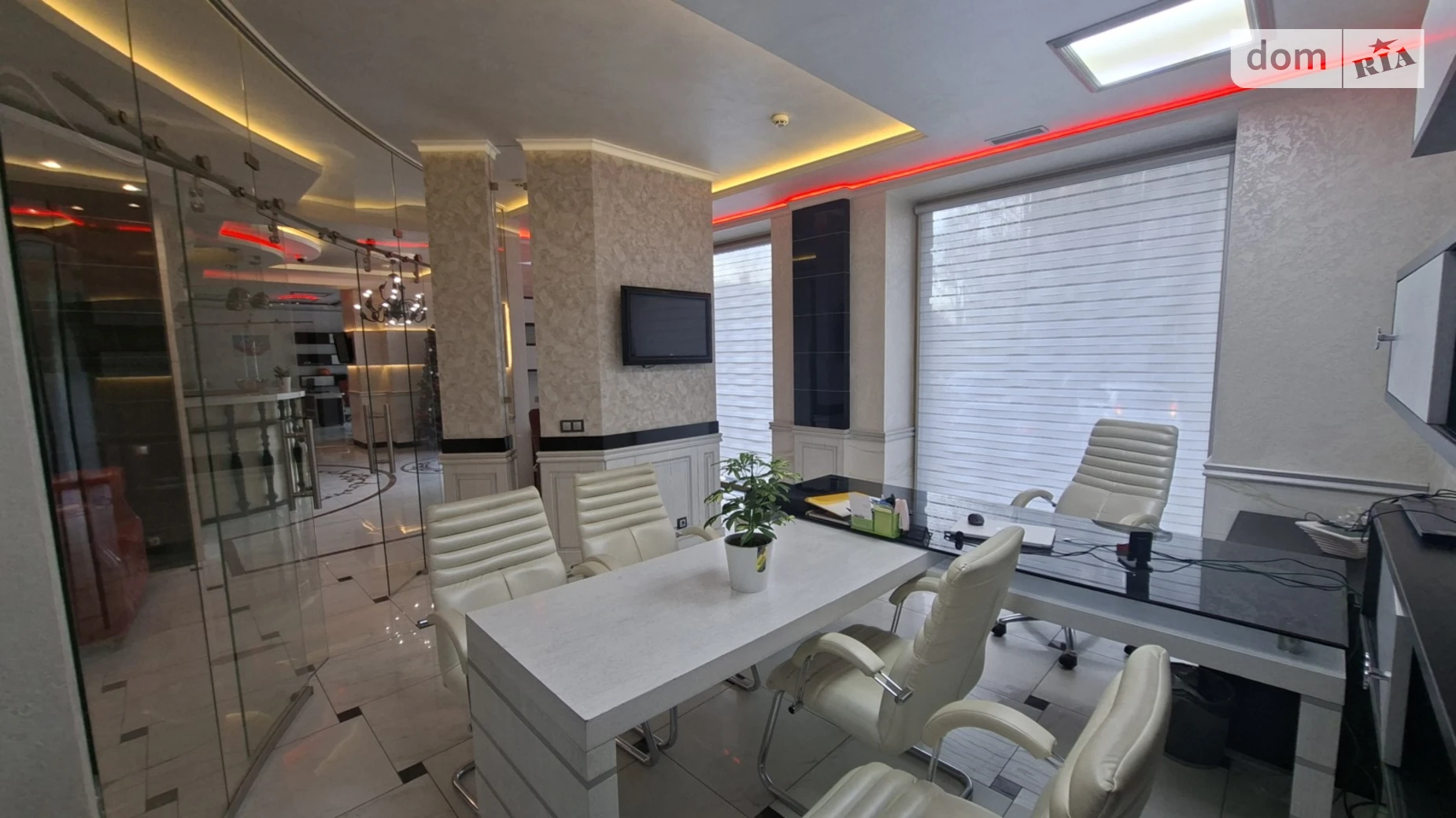 Продается офис 370 кв. м в бизнес-центре, цена: 349500 $ - фото 5