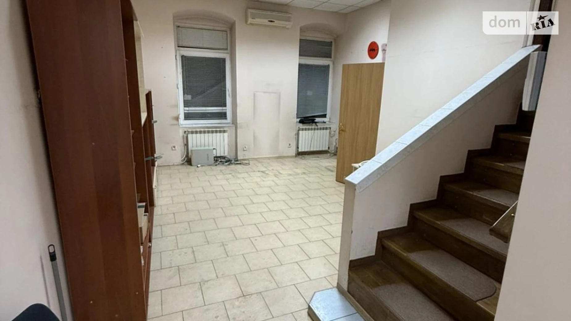 Продается офис 67 кв. м в бизнес-центре, цена: 105000 $ - фото 2