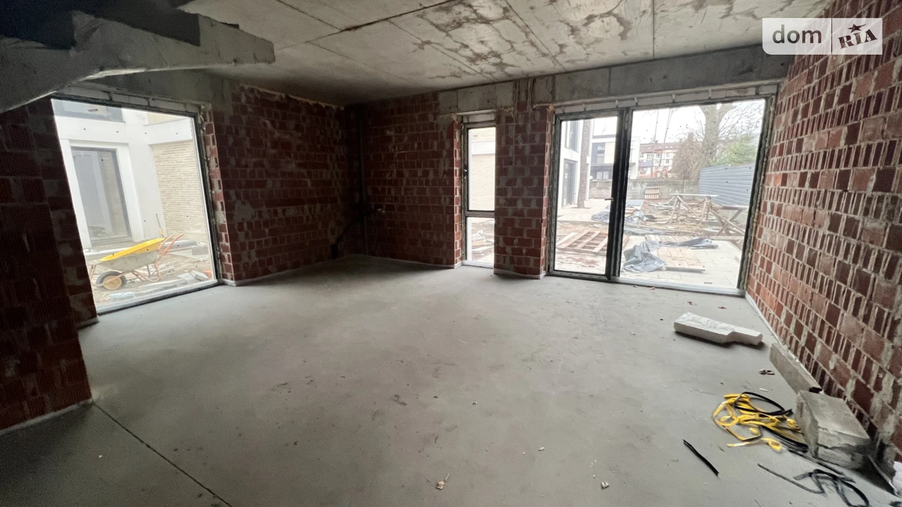 Продается дом на 2 этажа 107 кв. м с бассейном, цена: 130000 $ - фото 5