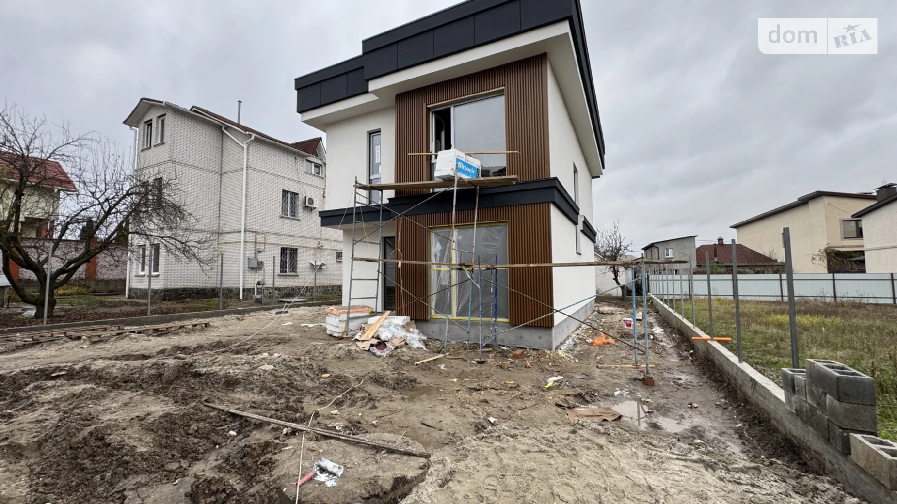 Продается дом на 2 этажа 145 кв. м с террасой, цена: 189000 $ - фото 2