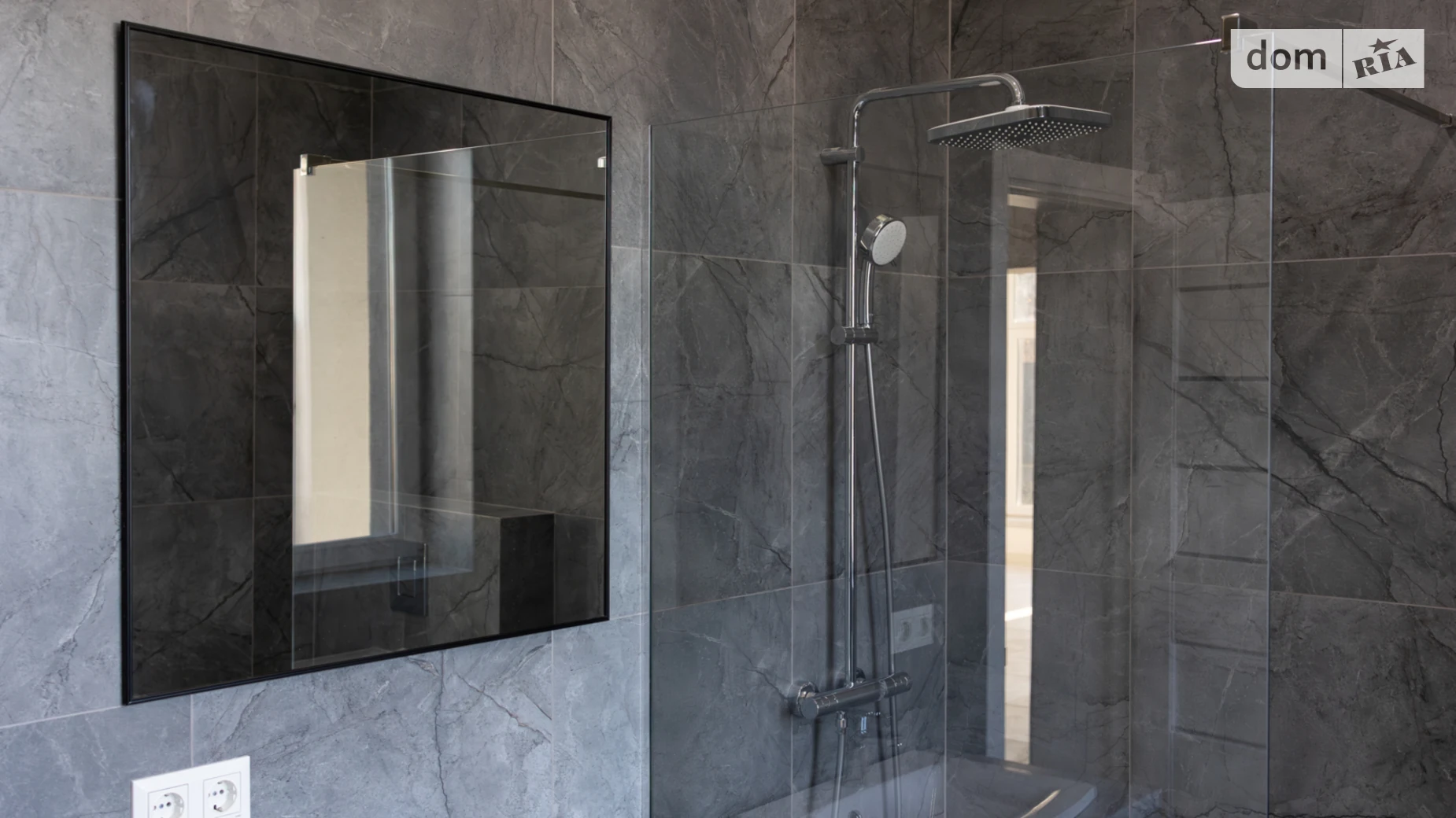 Продается дом на 2 этажа 216 кв. м с участком, цена: 228000 $ - фото 2