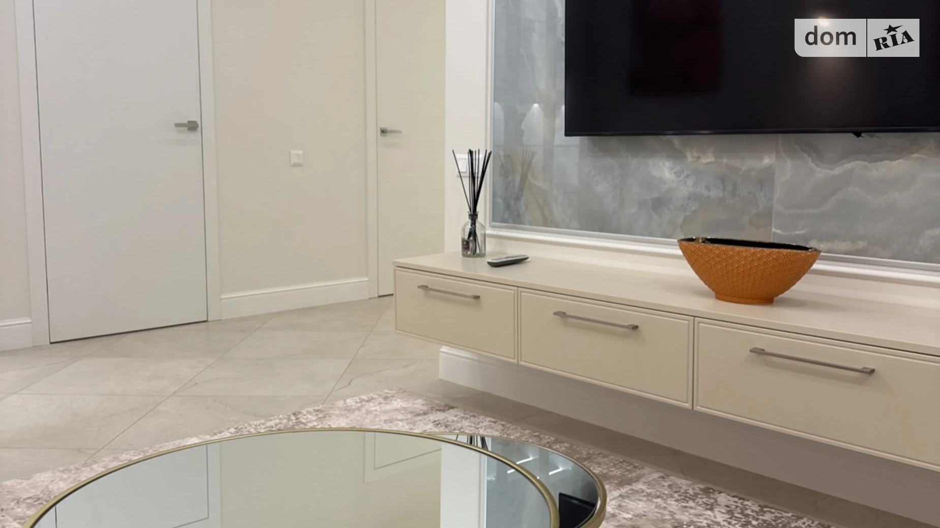 Продається 3-кімнатна квартира 115 кв. м у Києві, вул. Андрія Верхогляда(Драгомирова), 15Б - фото 2