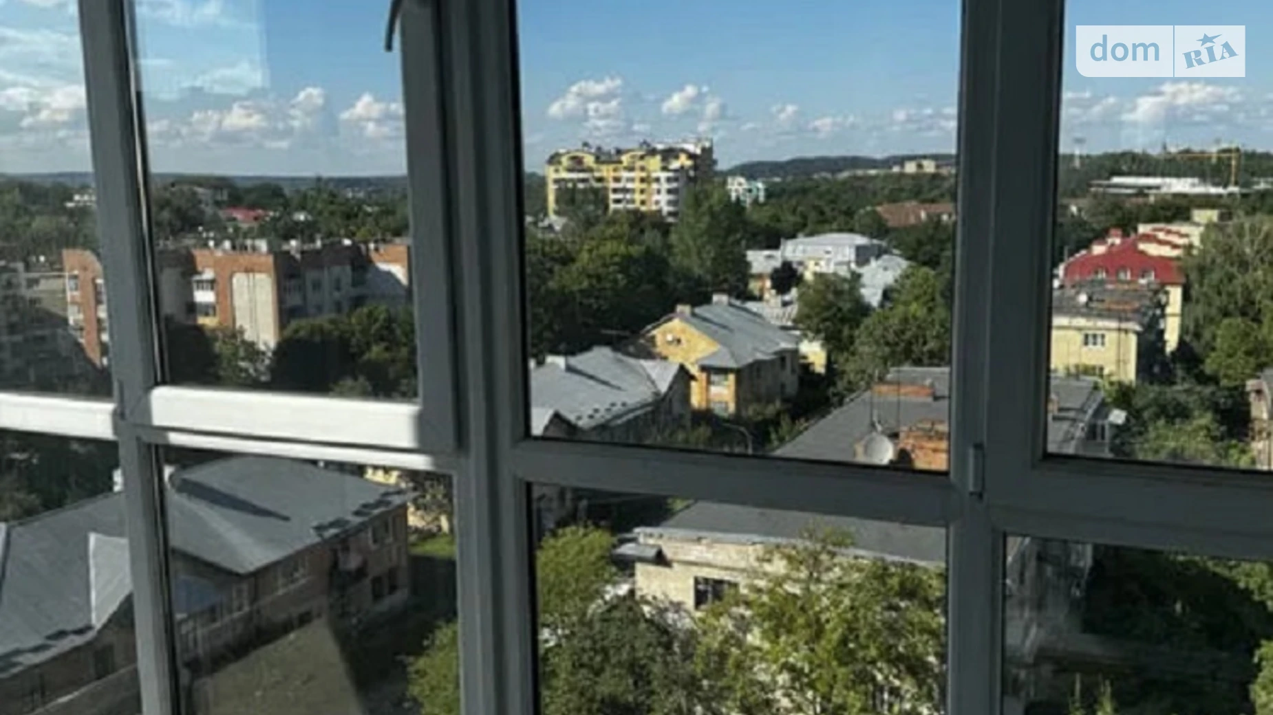 Продается 5-комнатная квартира 140 кв. м в Львове, ул. Венгерская, 12 корпус 1 - фото 2