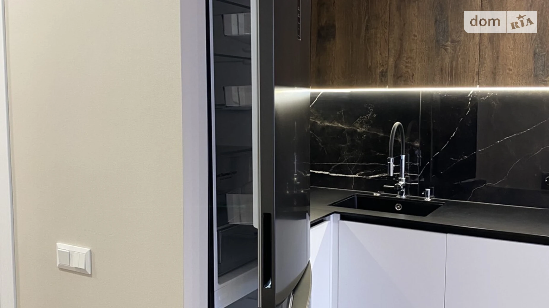 2-комнатная квартира 74 кв. м в Тернополе, ул. Владимира Великого - фото 5