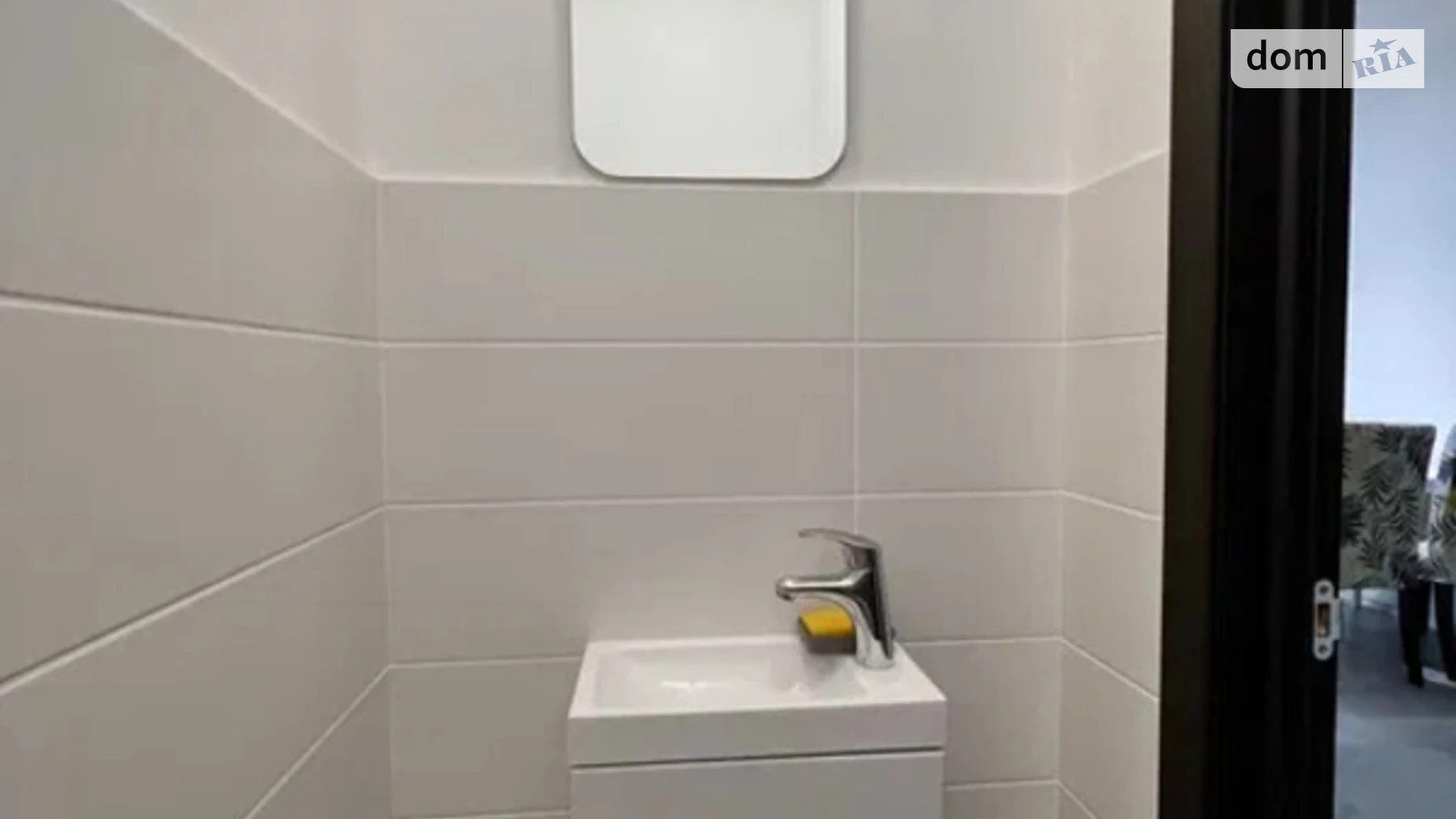 Продается 2-комнатная квартира 74 кв. м в Львове, ул. Жасминовая, 9 - фото 3