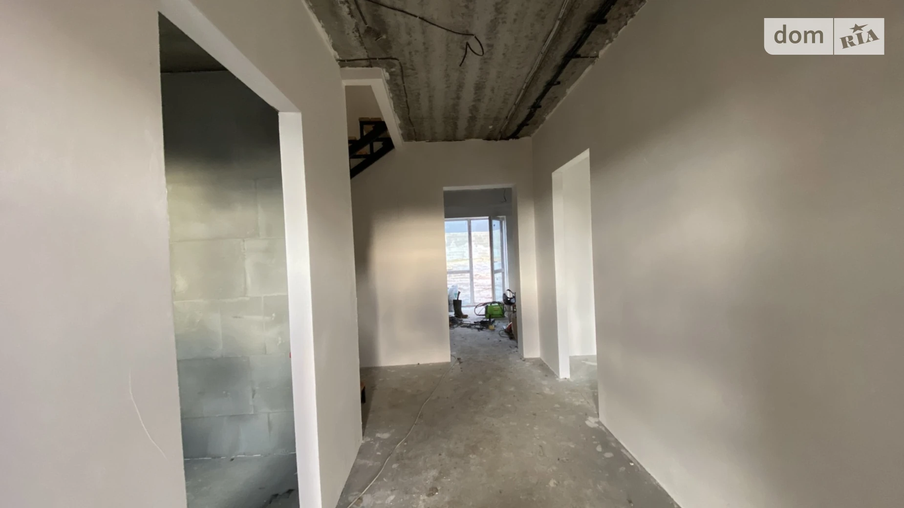 Продается дом на 2 этажа 105 кв. м с подвалом, цена: 83000 $ - фото 2