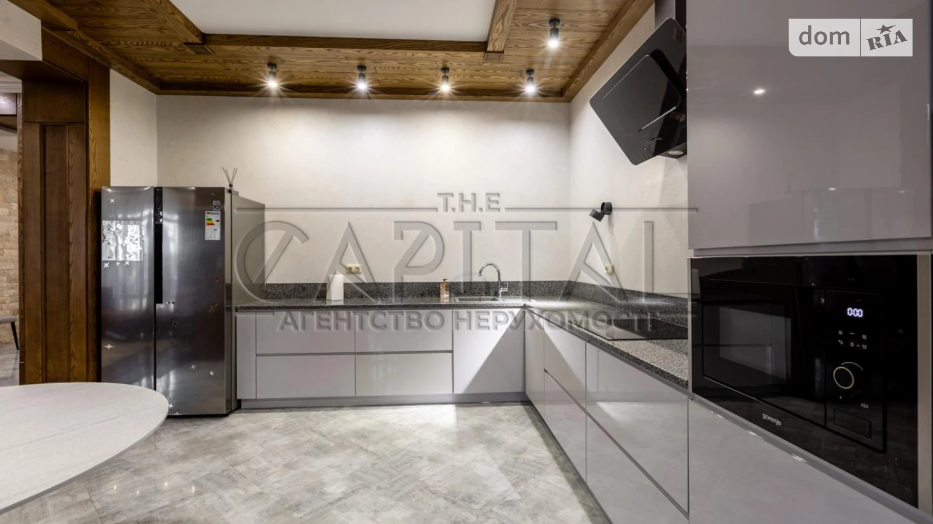 Сдается в аренду дом на 2 этажа 250 кв. м с бассейном, цена: 3700 $ - фото 2