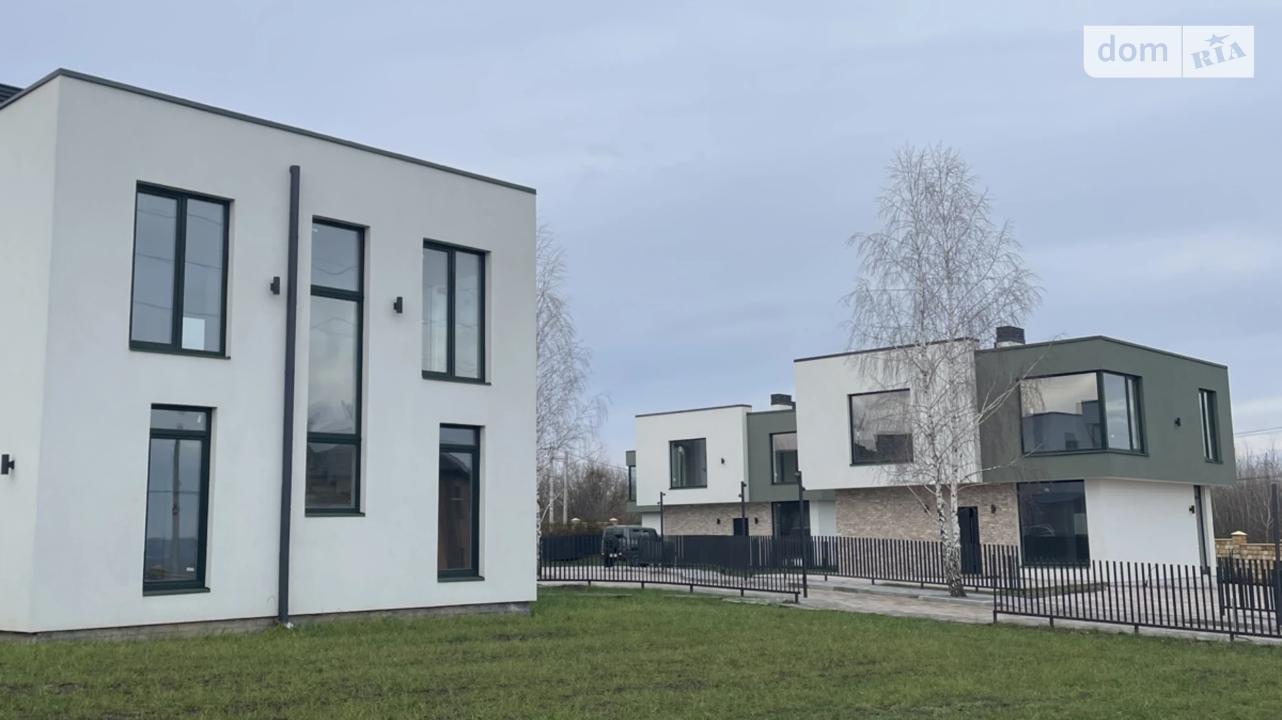 Продается дом на 2 этажа 136 кв. м с балконом, цена: 950 $ - фото 2