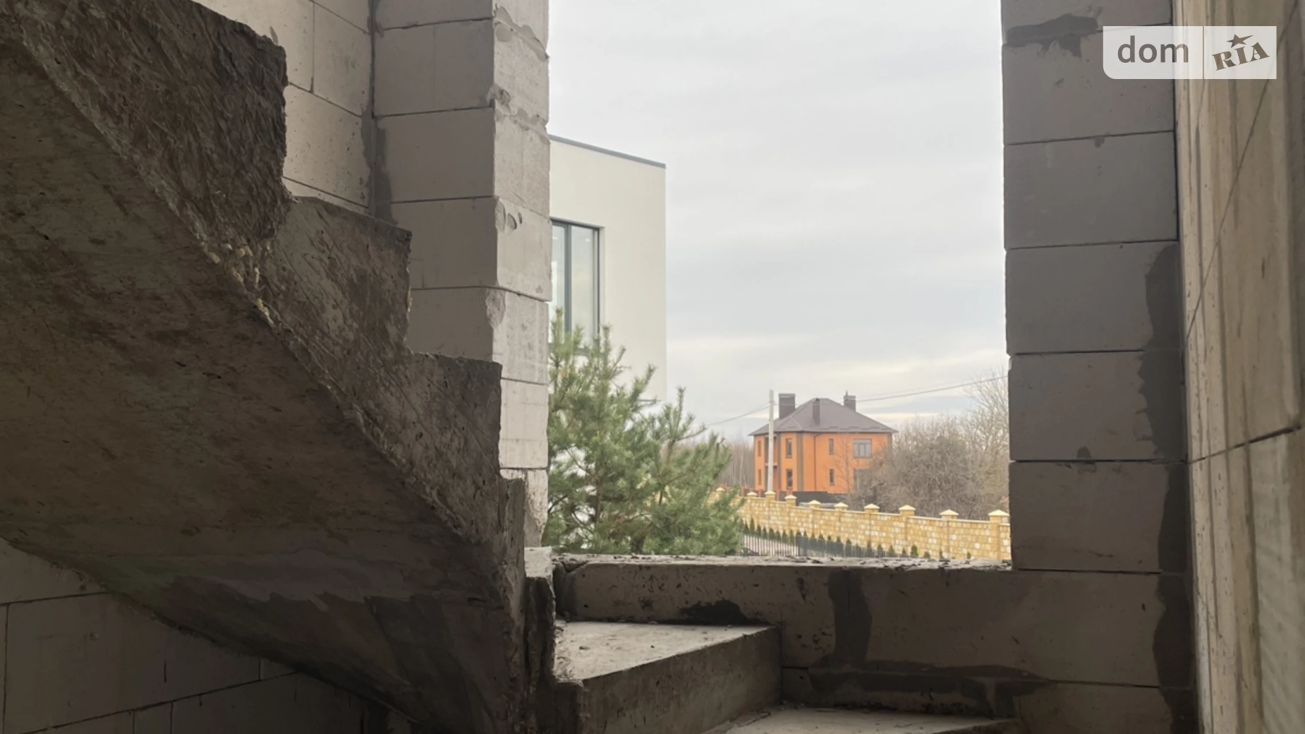 Продается дом на 2 этажа 136 кв. м с балконом, цена: 950 $ - фото 5