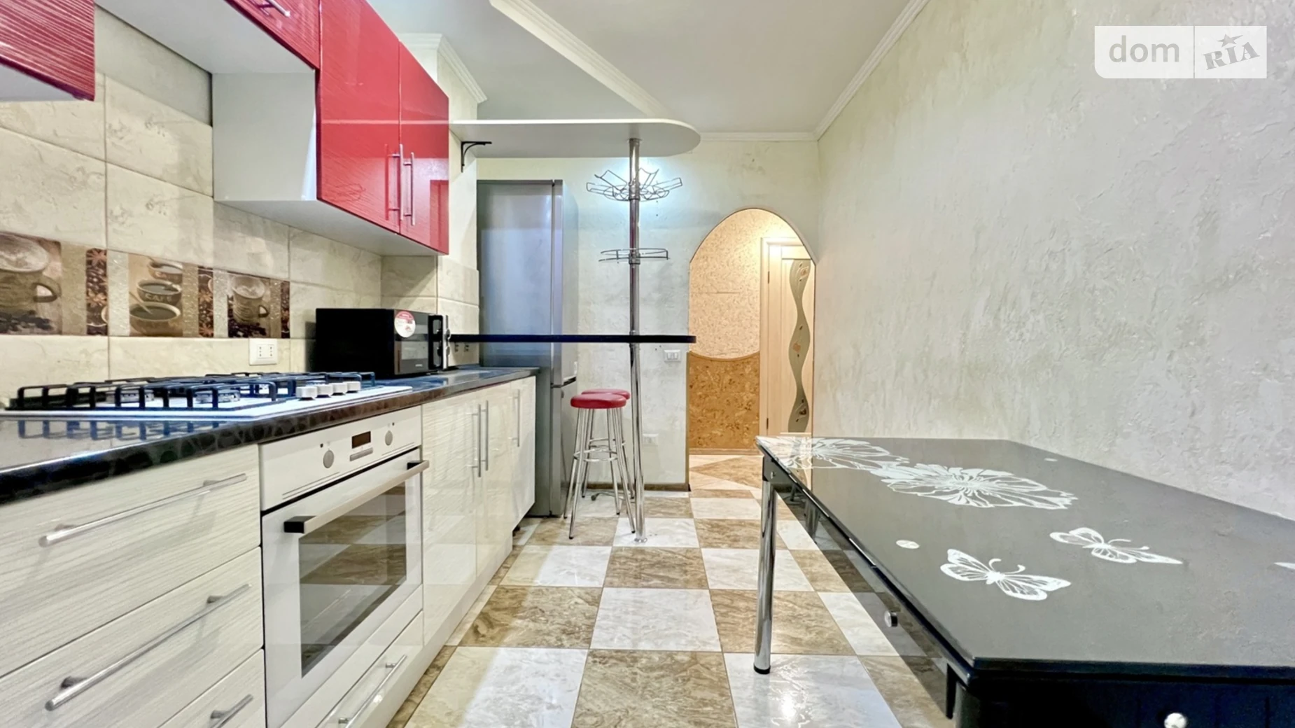 2-комнатная квартира 68 кв. м в Тернополе, ул. Хмельницкого Богдана - фото 2