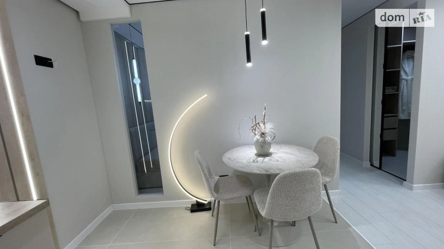 2-комнатная квартира 64 кв. м в Тернополе, ул. Смакулы - фото 2