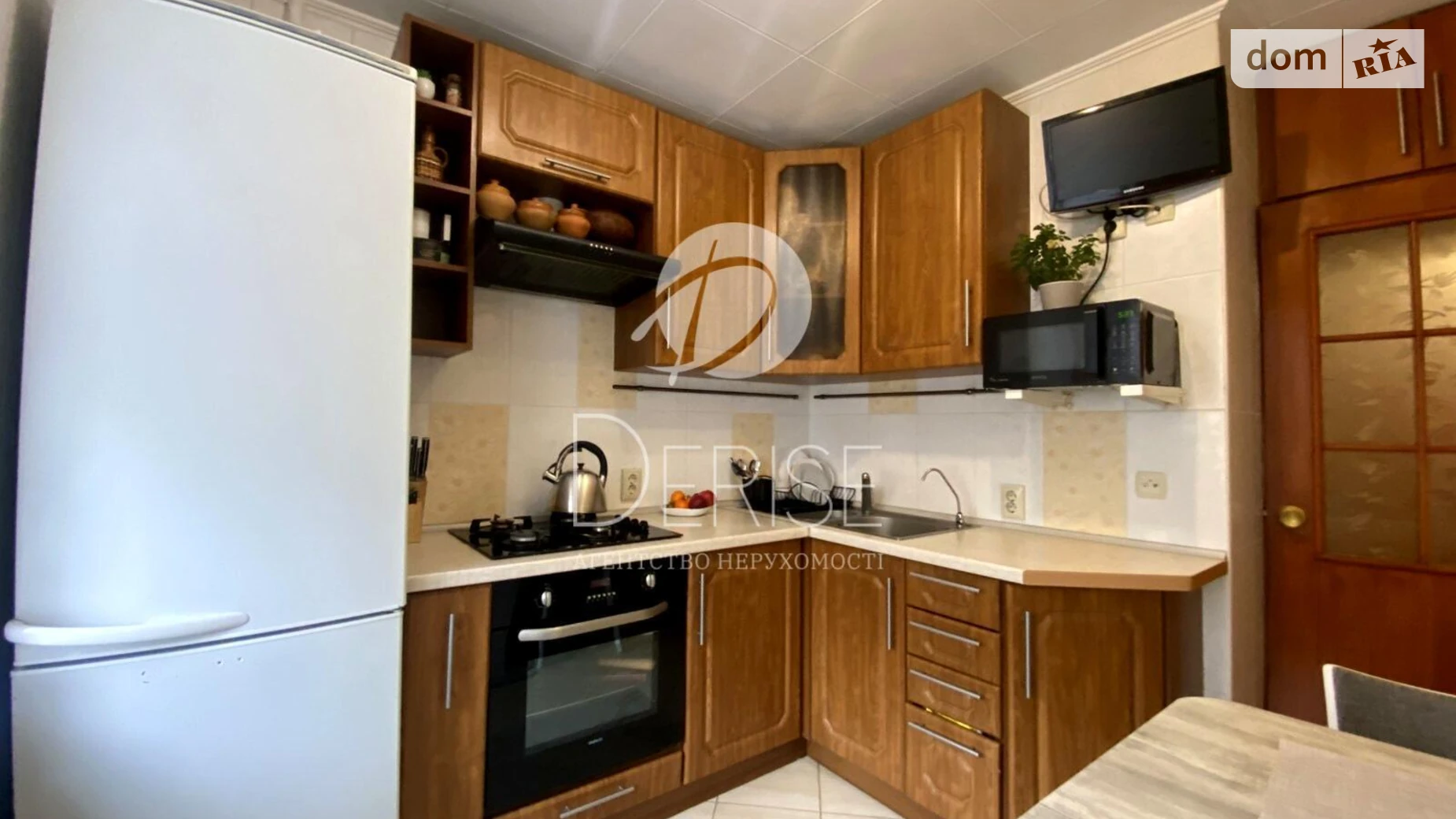 Продается 1-комнатная квартира 35 кв. м в Киеве, ул. Демеевская, 39 - фото 3