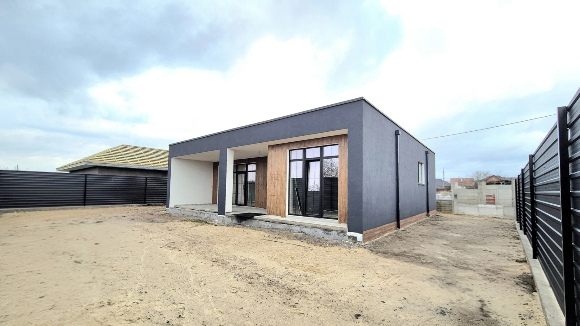 Продается одноэтажный дом 115 кв. м с участком, цена: 133000 $ - фото 2