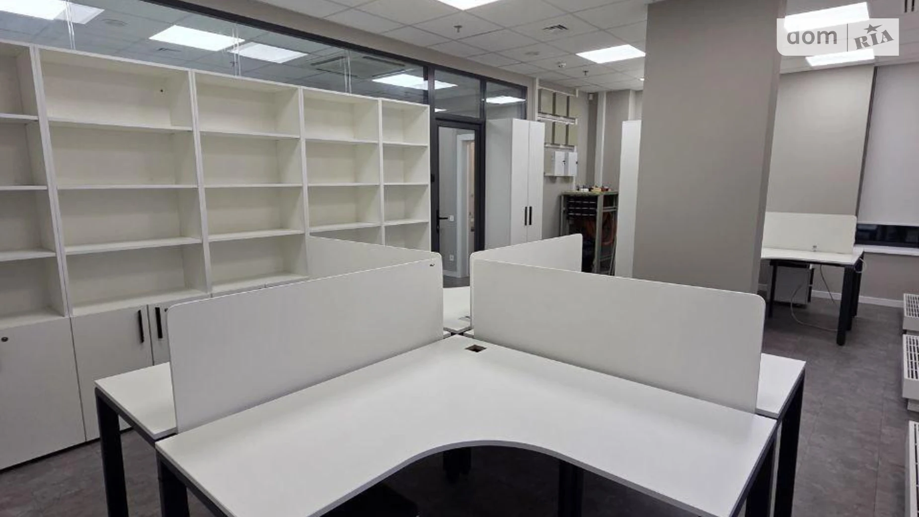 Сдается в аренду офис 250 кв. м в бизнес-центре, цена: 5850 $ - фото 4