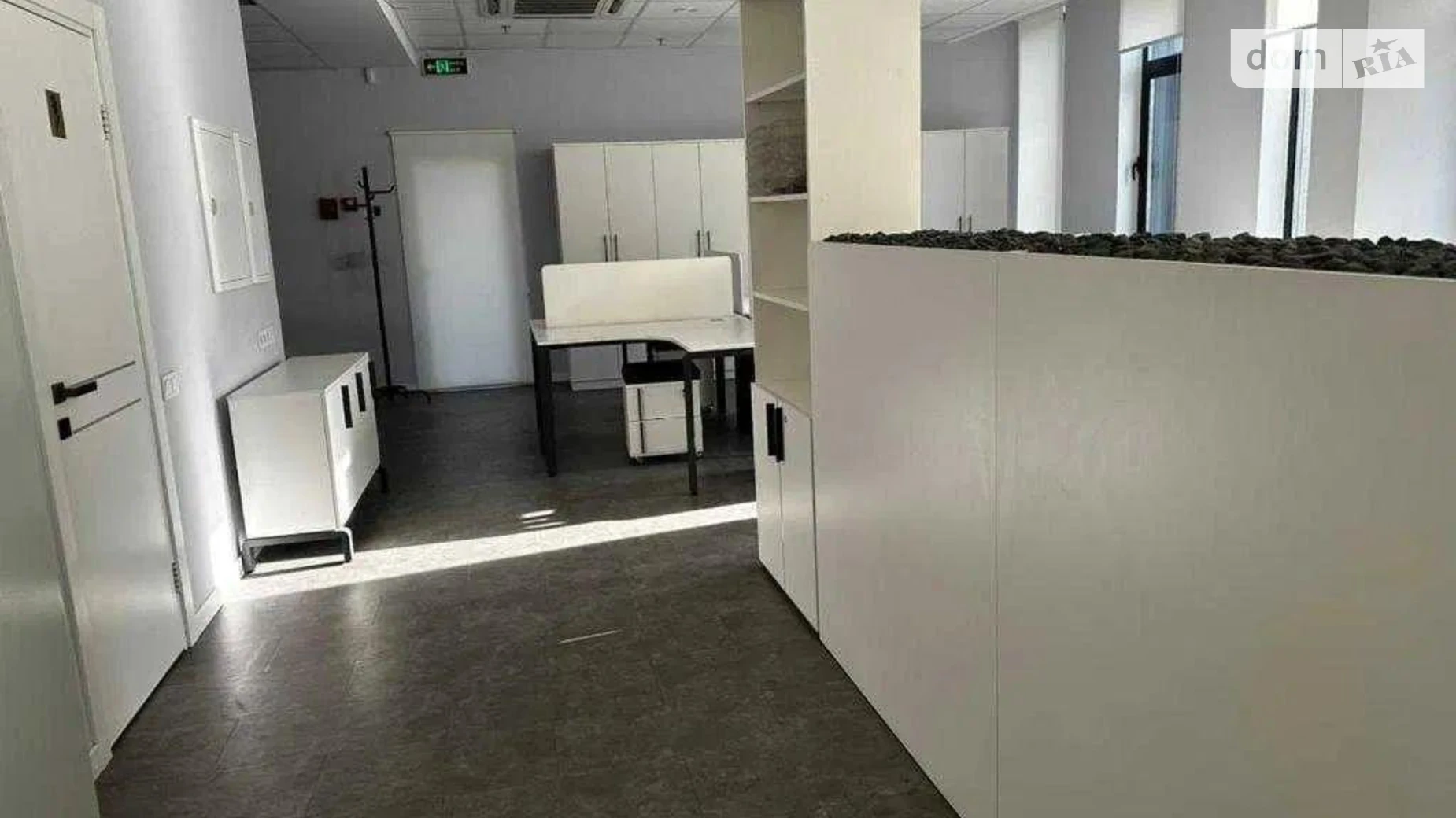 Сдается в аренду офис 240 кв. м в бизнес-центре, цена: 5500 $ - фото 4