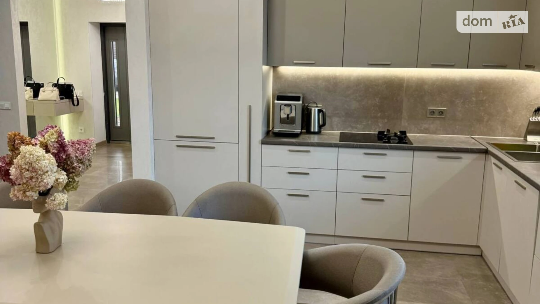 Продается дом на 2 этажа 205.3 кв. м с террасой, цена: 444994 $ - фото 4